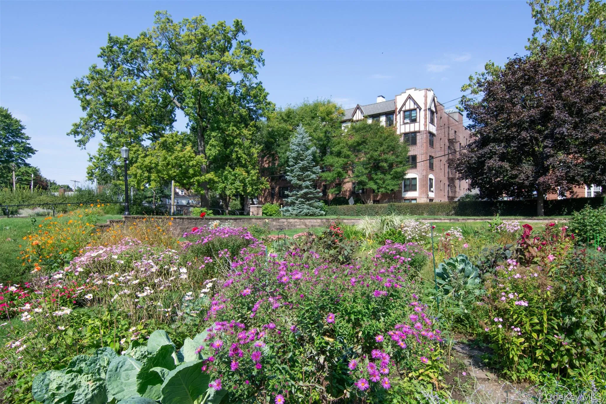 11 Brooklands, Yonkers, NY, 2 Bedrooms Bedrooms, 5 Rooms Rooms,1 BathroomBathrooms,Residential,For Rent,Brooklands,0,1051674 11 Brooklands, Yonkers, NY, 2 Bedrooms Bedrooms, 5 Rooms Rooms,1 BathroomBathrooms,Residential,For Rent,Brooklands,0,1051674