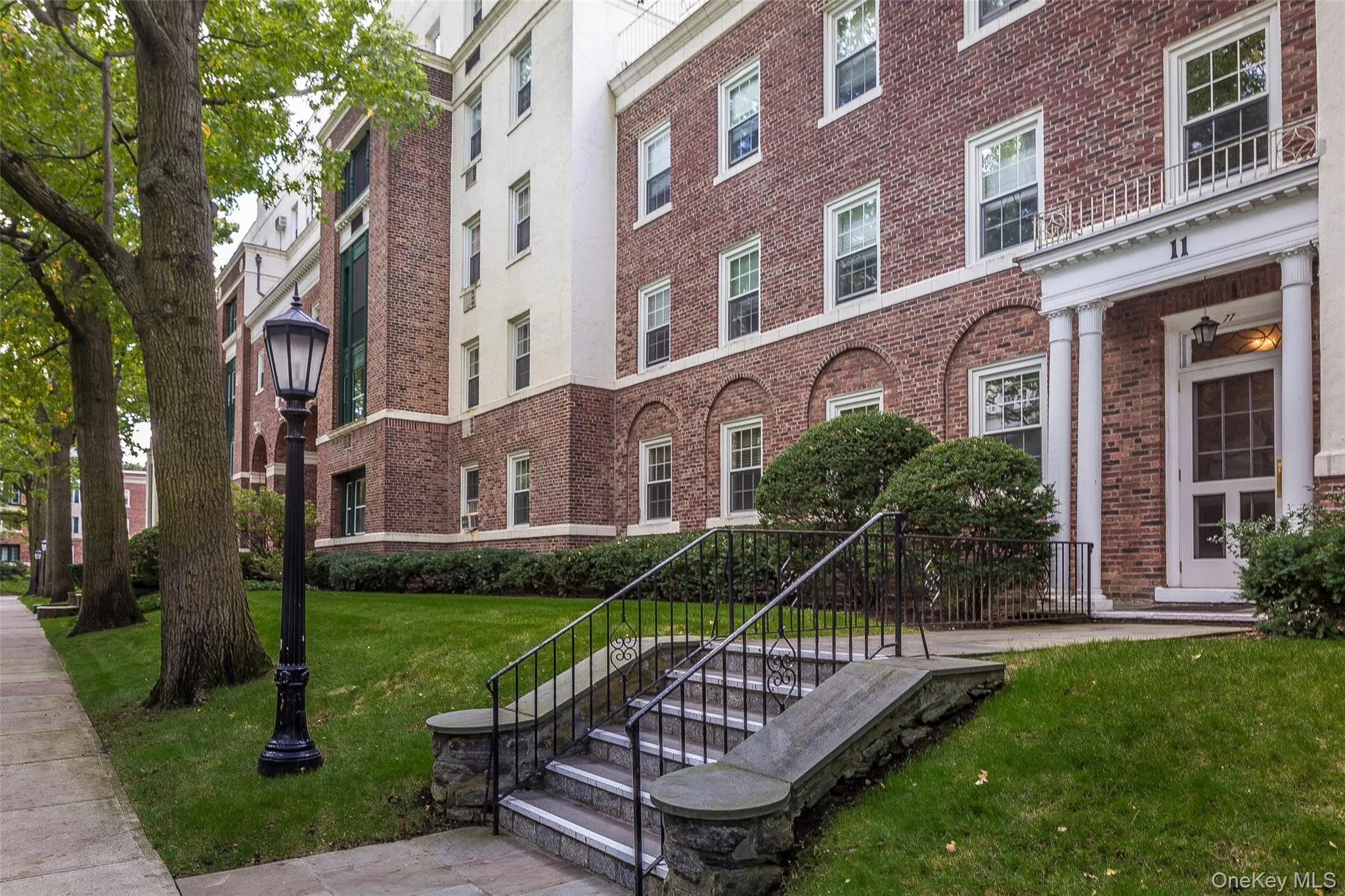 11 Brooklands, Yonkers, NY, 2 Bedrooms Bedrooms, 5 Rooms Rooms,1 BathroomBathrooms,Residential,For Rent,Brooklands,0,1051674 11 Brooklands, Yonkers, NY, 2 Bedrooms Bedrooms, 5 Rooms Rooms,1 BathroomBathrooms,Residential,For Rent,Brooklands,0,1051674