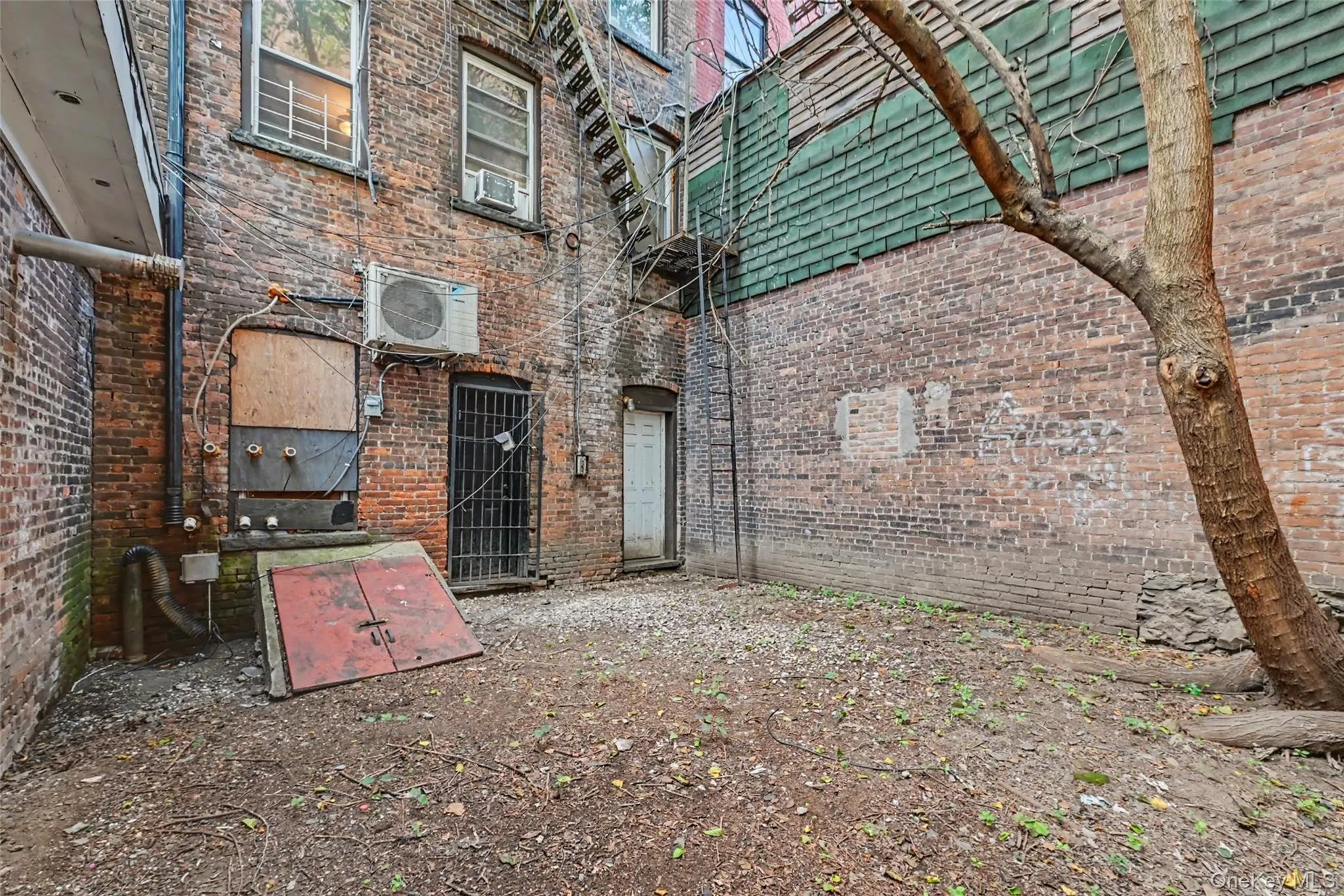 164 Broadway, Newburgh (city), NY, ,Commercial Lease,For Rent,Broadway,0,1051675 164 Broadway, Newburgh (city), NY, ,Commercial Lease,For Rent,Broadway,0,1051675