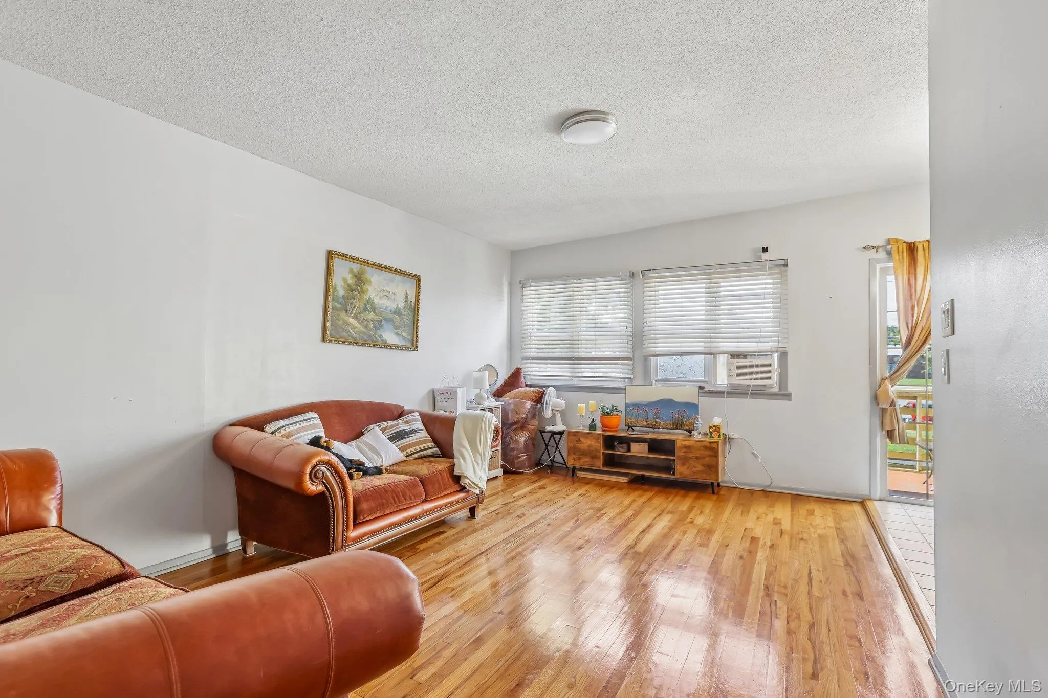 72 Blauvelt Avenue, Haverstraw, NY, 4 Bedrooms Bedrooms, 9 Rooms Rooms,1 BathroomBathrooms,Residential,For Rent,Blauvelt,0,1051684 72 Blauvelt Avenue, Haverstraw, NY, 4 Bedrooms Bedrooms, 9 Rooms Rooms,1 BathroomBathrooms,Residential,For Rent,Blauvelt,0,1051684