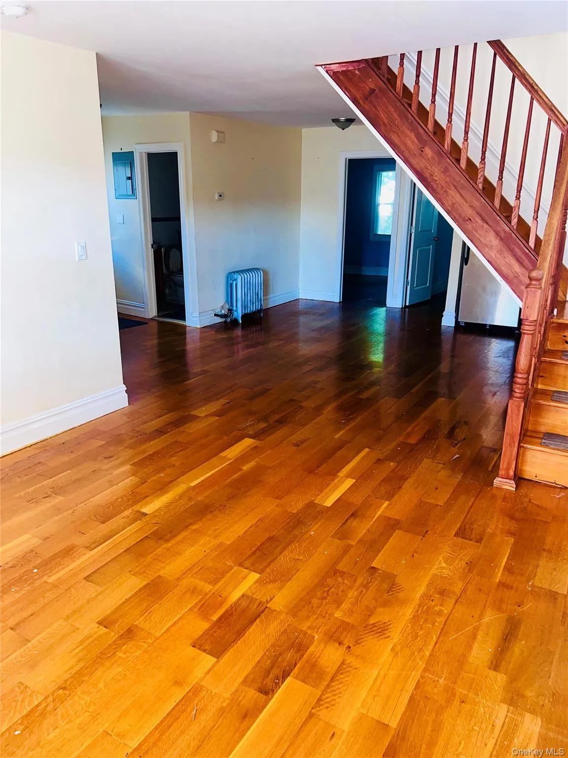 190-60 111th Avenue, New York, NY, 4 Bedrooms Bedrooms, 6 Rooms Rooms,1 BathroomBathrooms,Residential,For Rent,111th,0,1051688 190-60 111th Avenue, New York, NY, 4 Bedrooms Bedrooms, 6 Rooms Rooms,1 BathroomBathrooms,Residential,For Rent,111th,0,1051688
