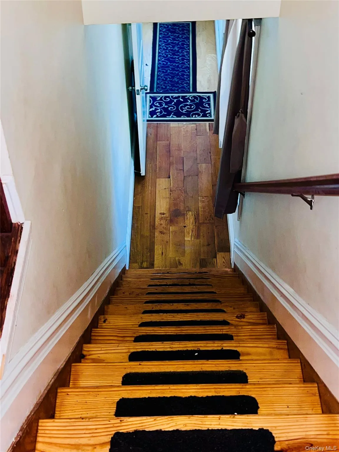 190-60 111th Avenue, New York, NY, 4 Bedrooms Bedrooms, 6 Rooms Rooms,1 BathroomBathrooms,Residential,For Rent,111th,0,1051688 190-60 111th Avenue, New York, NY, 4 Bedrooms Bedrooms, 6 Rooms Rooms,1 BathroomBathrooms,Residential,For Rent,111th,0,1051688