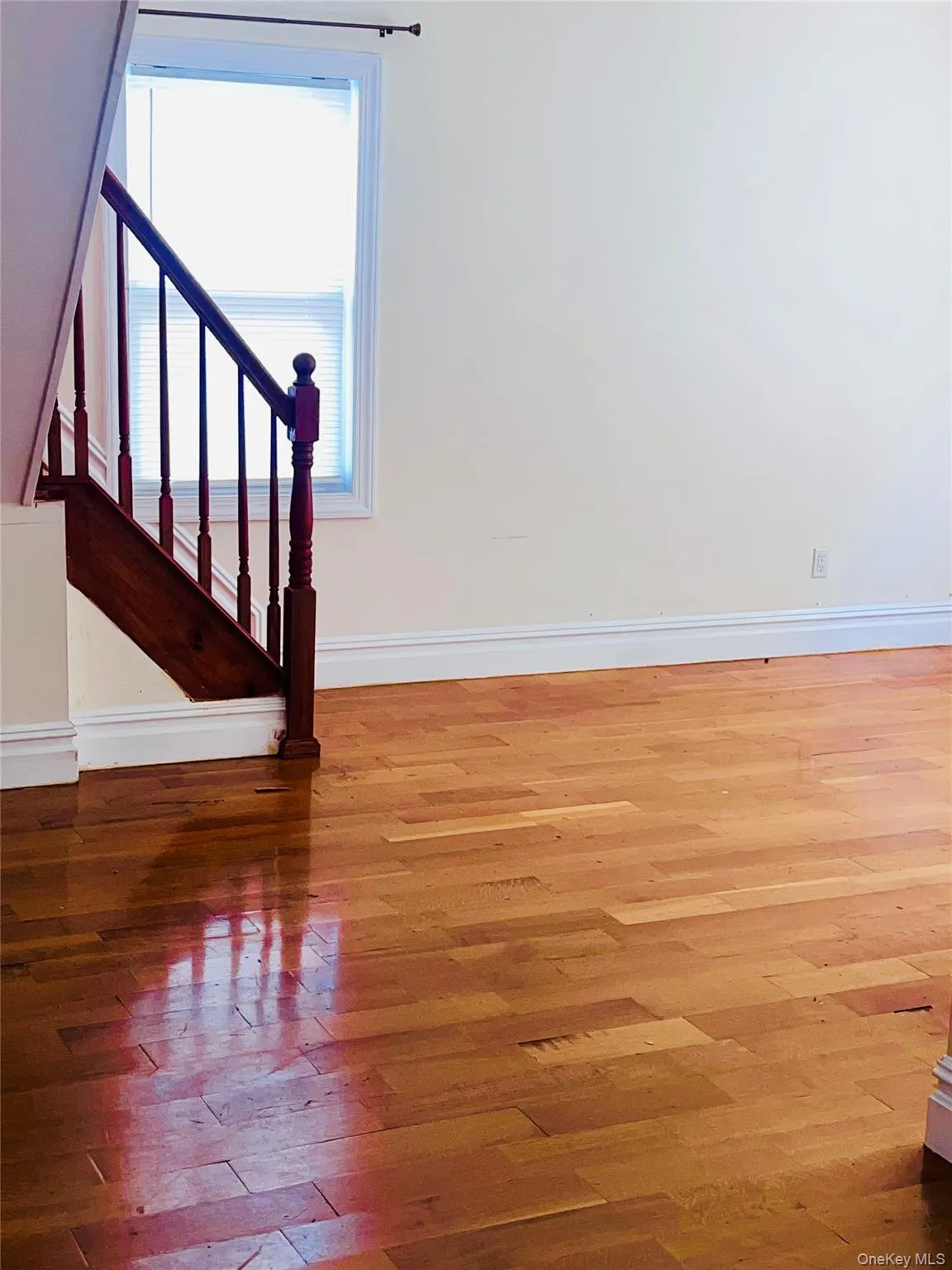 190-60 111th Avenue, New York, NY, 4 Bedrooms Bedrooms, 6 Rooms Rooms,1 BathroomBathrooms,Residential,For Rent,111th,0,1051688 190-60 111th Avenue, New York, NY, 4 Bedrooms Bedrooms, 6 Rooms Rooms,1 BathroomBathrooms,Residential,For Rent,111th,0,1051688