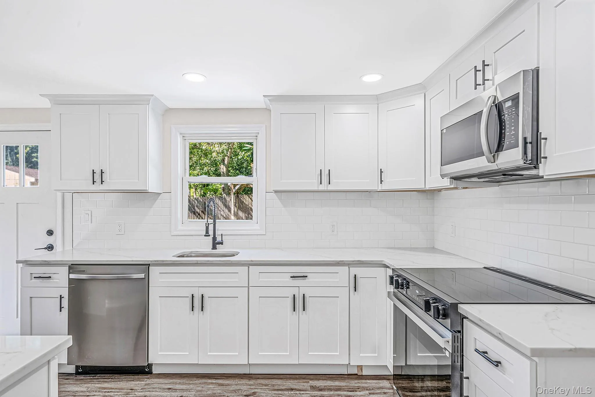 118 Boyle Road, Brookhaven, NY, 5 Bedrooms Bedrooms, 10 Rooms Rooms,2 BathroomsBathrooms,Residential,For Rent,Boyle,0,1051689 118 Boyle Road, Brookhaven, NY, 5 Bedrooms Bedrooms, 10 Rooms Rooms,2 BathroomsBathrooms,Residential,For Rent,Boyle,0,1051689
