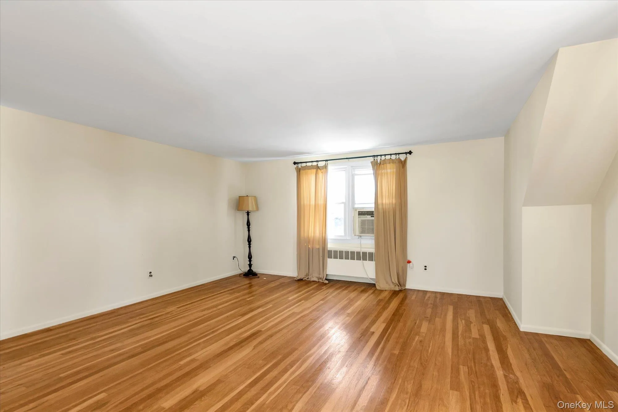 Or additional bedroom Or additional bedroom
