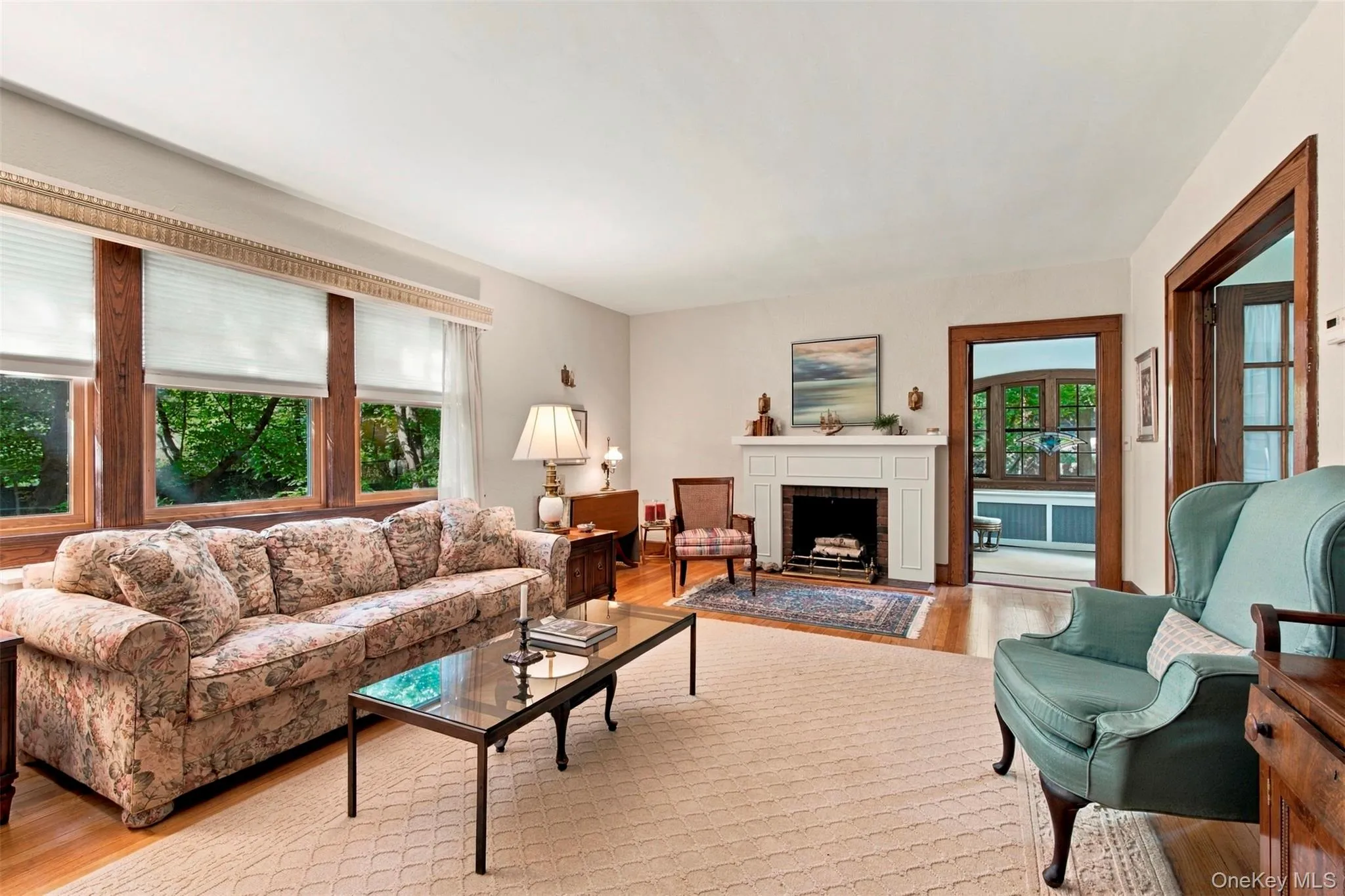 Spacious Living Room with beautiful wood-burning fireplace. Spacious Living Room with beautiful wood-burning fireplace.