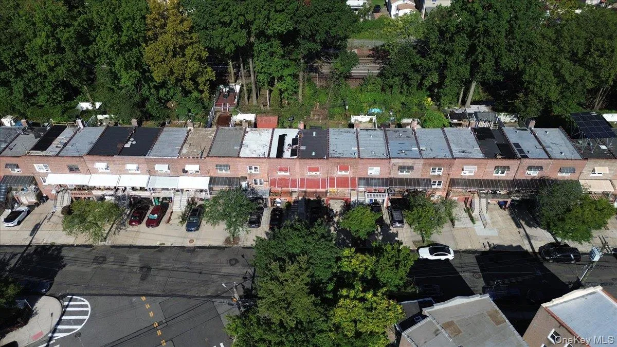 2891 Dewitt Place, New York, NY, 5 Bedrooms Bedrooms, 11 Rooms Rooms,2 BathroomsBathrooms,Residential,For Rent,Dewitt,0,1051693 2891 Dewitt Place, New York, NY, 5 Bedrooms Bedrooms, 11 Rooms Rooms,2 BathroomsBathrooms,Residential,For Rent,Dewitt,0,1051693