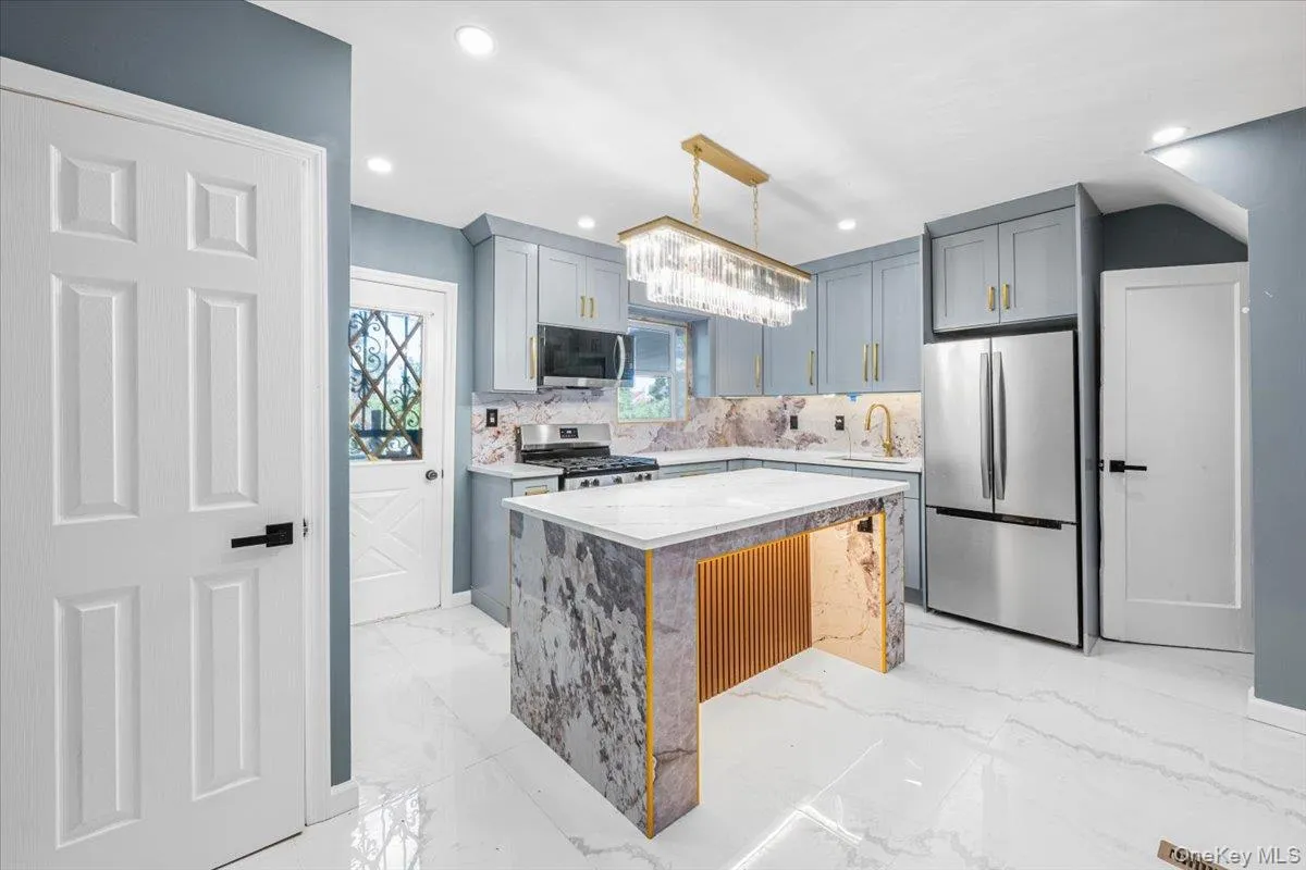 2891 Dewitt Place, New York, NY, 5 Bedrooms Bedrooms, 11 Rooms Rooms,2 BathroomsBathrooms,Residential,For Rent,Dewitt,0,1051693 2891 Dewitt Place, New York, NY, 5 Bedrooms Bedrooms, 11 Rooms Rooms,2 BathroomsBathrooms,Residential,For Rent,Dewitt,0,1051693