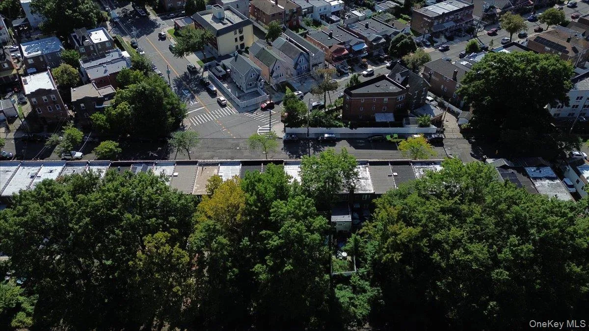 2891 Dewitt Place, New York, NY, 5 Bedrooms Bedrooms, 11 Rooms Rooms,2 BathroomsBathrooms,Residential,For Rent,Dewitt,0,1051693 2891 Dewitt Place, New York, NY, 5 Bedrooms Bedrooms, 11 Rooms Rooms,2 BathroomsBathrooms,Residential,For Rent,Dewitt,0,1051693