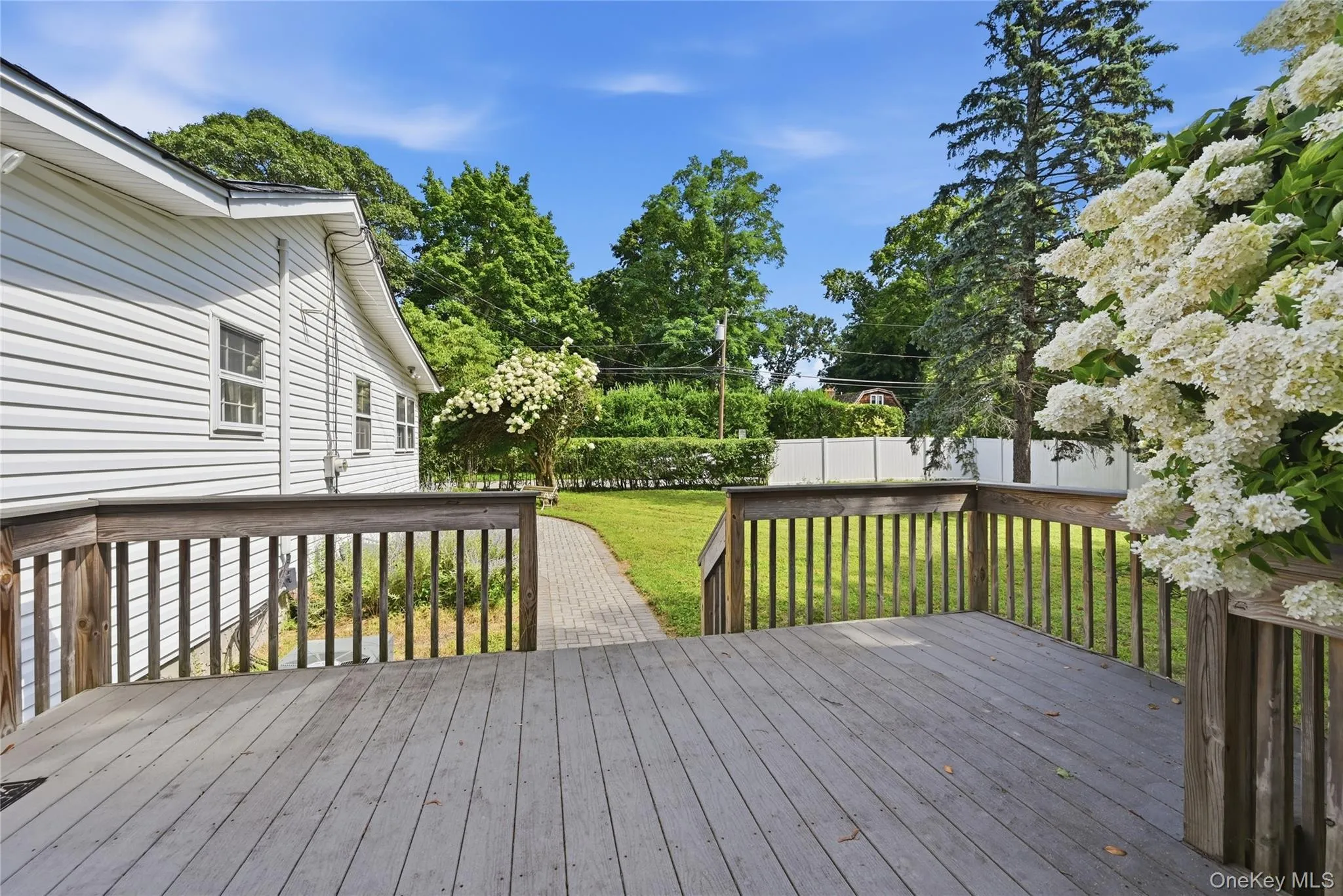 76 Queen Road, Brookhaven, NY, 2 Bedrooms Bedrooms, 5 Rooms Rooms,1 BathroomBathrooms,Residential,For Rent,Queen,0,1051695 76 Queen Road, Brookhaven, NY, 2 Bedrooms Bedrooms, 5 Rooms Rooms,1 BathroomBathrooms,Residential,For Rent,Queen,0,1051695