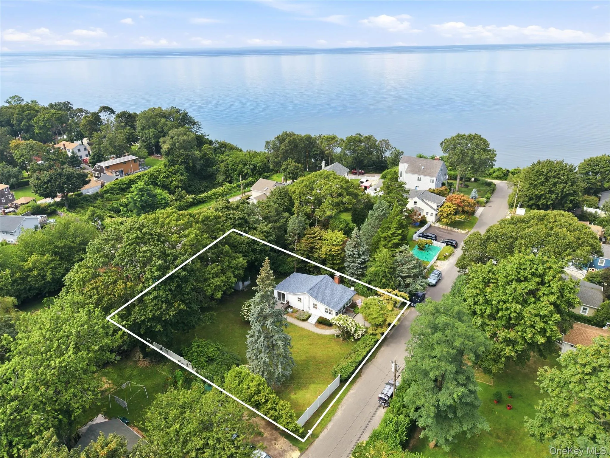76 Queen Road, Brookhaven, NY, 2 Bedrooms Bedrooms, 5 Rooms Rooms,1 BathroomBathrooms,Residential,For Rent,Queen,0,1051695 76 Queen Road, Brookhaven, NY, 2 Bedrooms Bedrooms, 5 Rooms Rooms,1 BathroomBathrooms,Residential,For Rent,Queen,0,1051695