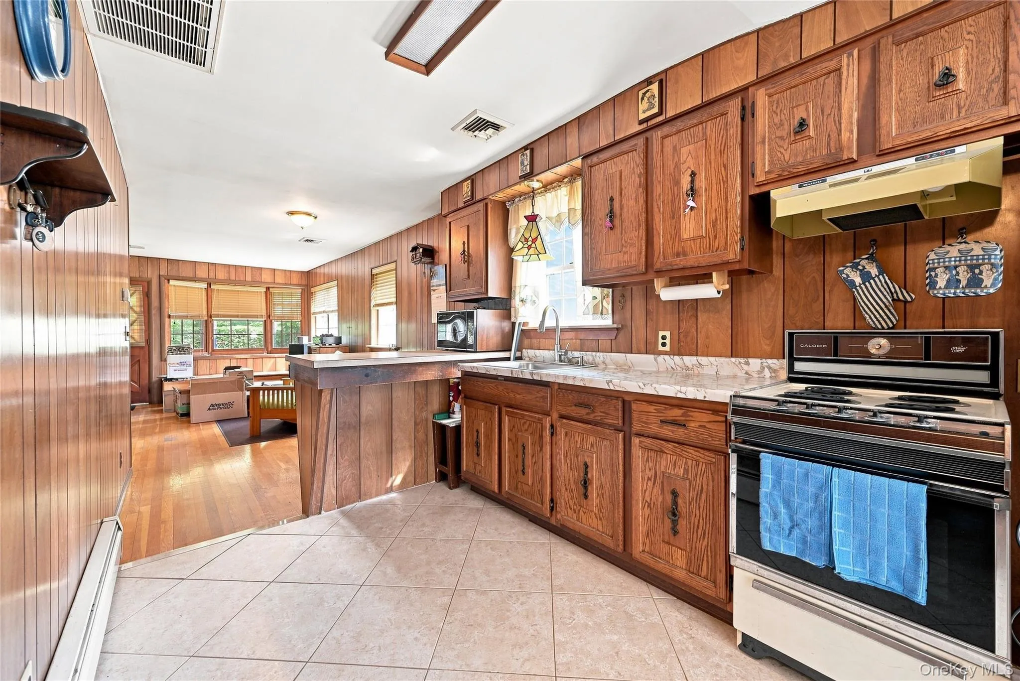76 Queen Road, Brookhaven, NY, 2 Bedrooms Bedrooms, 5 Rooms Rooms,1 BathroomBathrooms,Residential,For Rent,Queen,0,1051695 76 Queen Road, Brookhaven, NY, 2 Bedrooms Bedrooms, 5 Rooms Rooms,1 BathroomBathrooms,Residential,For Rent,Queen,0,1051695
