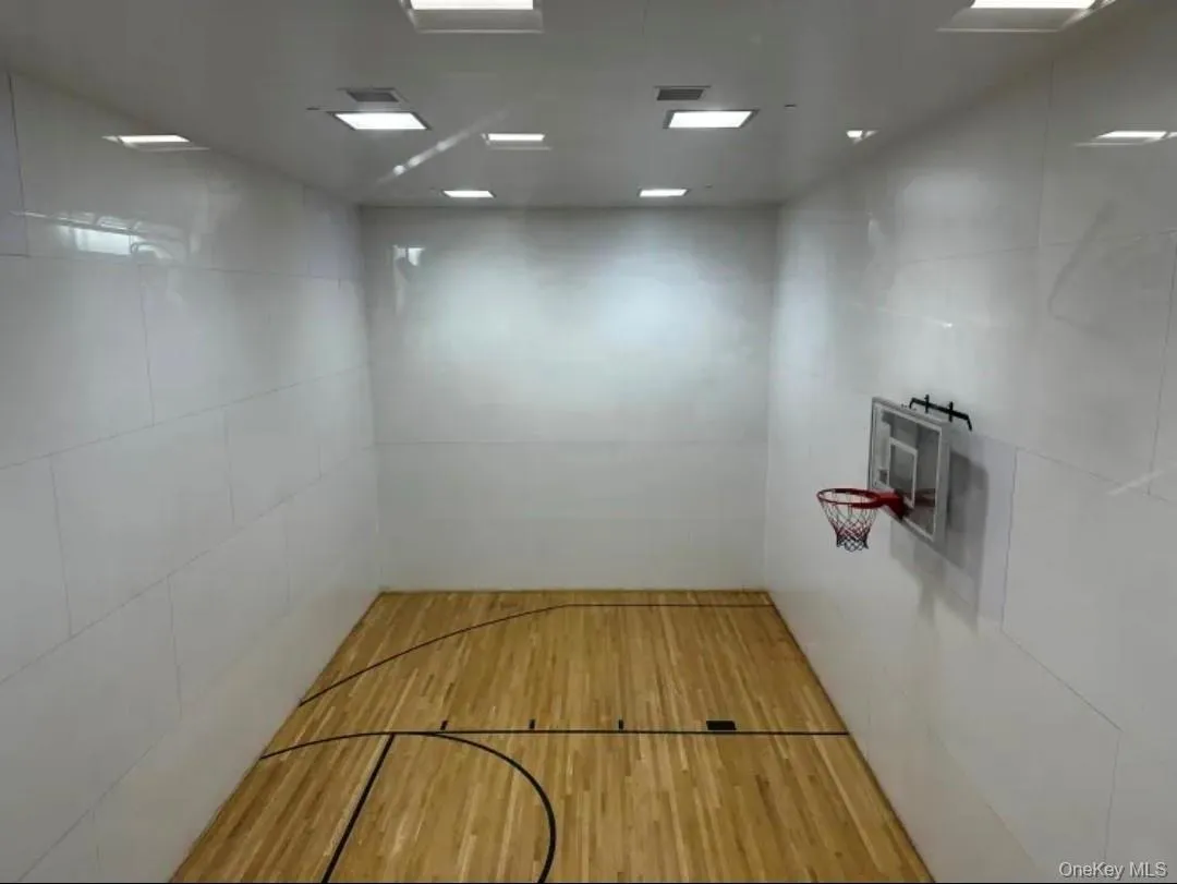 1301 Michael Court, New York, NY, 2 Bedrooms Bedrooms, 6 Rooms Rooms,2 BathroomsBathrooms,Residential,For Rent,Michael,0,1051696 1301 Michael Court, New York, NY, 2 Bedrooms Bedrooms, 6 Rooms Rooms,2 BathroomsBathrooms,Residential,For Rent,Michael,0,1051696