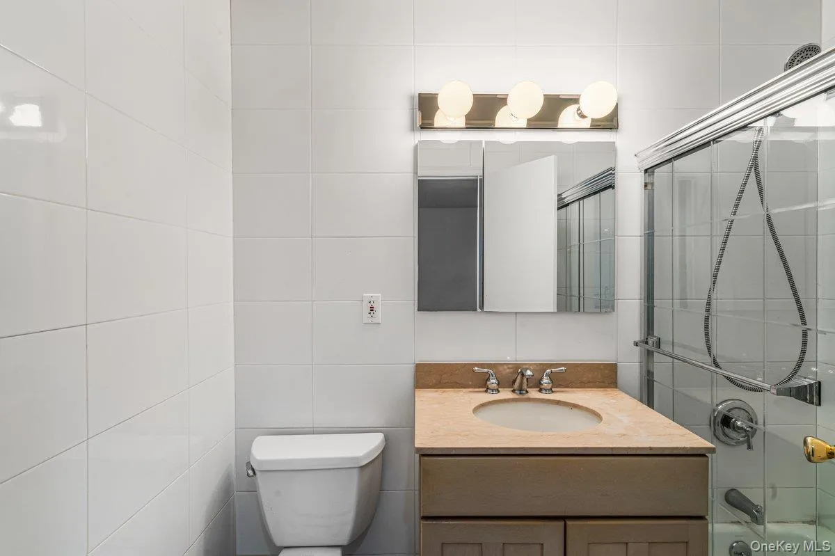 1301 Michael Court, New York, NY, 2 Bedrooms Bedrooms, 6 Rooms Rooms,2 BathroomsBathrooms,Residential,For Rent,Michael,0,1051696 1301 Michael Court, New York, NY, 2 Bedrooms Bedrooms, 6 Rooms Rooms,2 BathroomsBathrooms,Residential,For Rent,Michael,0,1051696