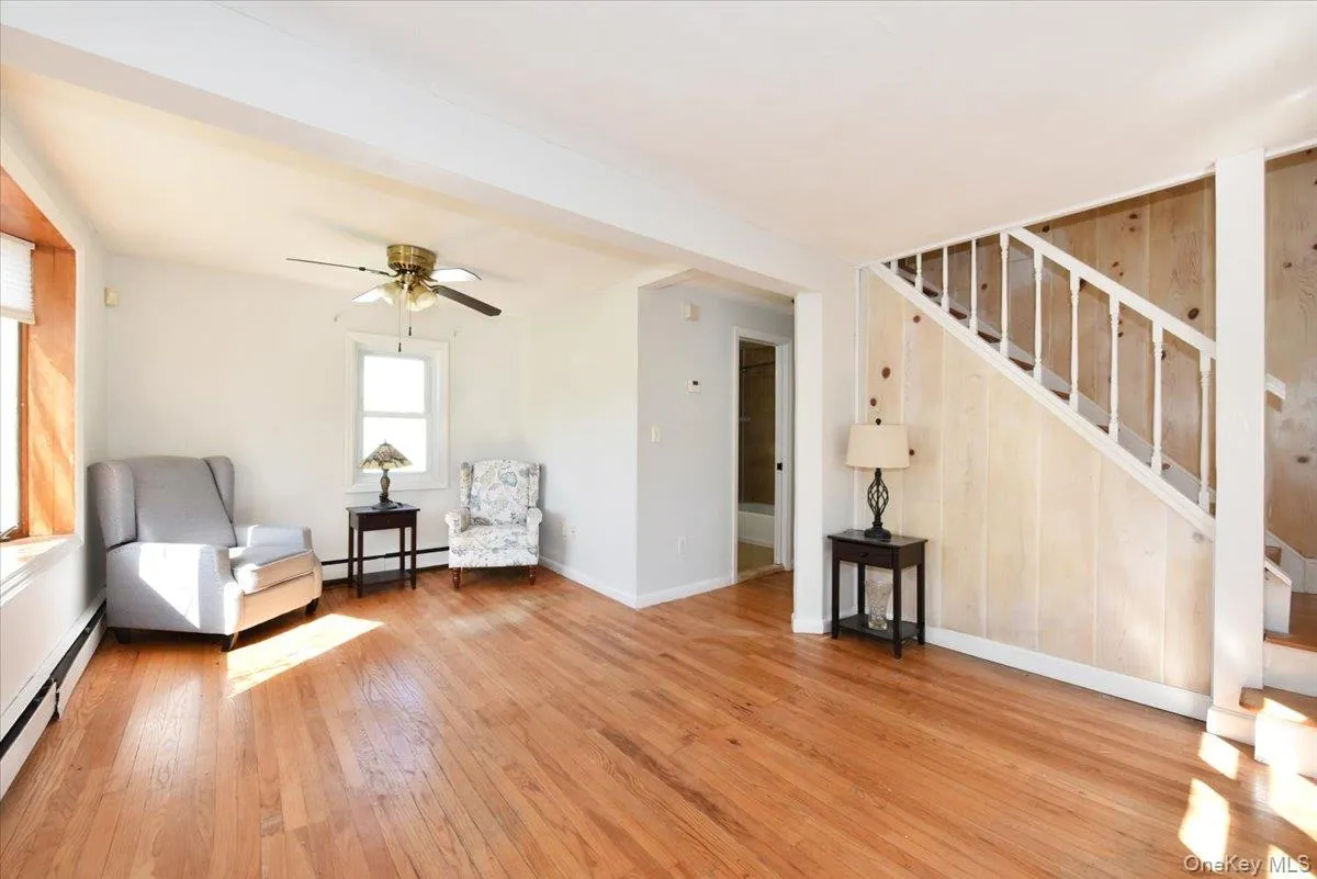 35 Montauk Drive, Islip, NY, 2 Bedrooms Bedrooms, 5 Rooms Rooms,1 BathroomBathrooms,Residential,For Rent,Montauk,0,1051700 35 Montauk Drive, Islip, NY, 2 Bedrooms Bedrooms, 5 Rooms Rooms,1 BathroomBathrooms,Residential,For Rent,Montauk,0,1051700