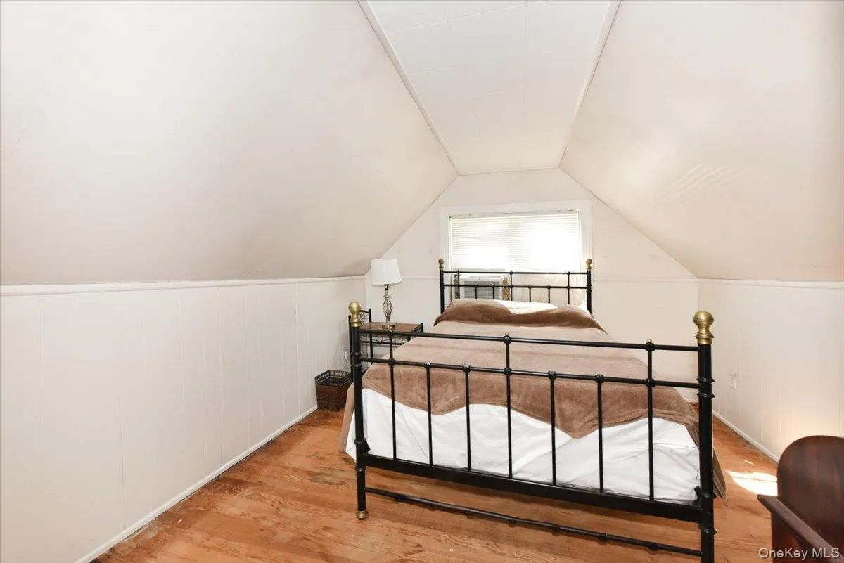 35 Montauk Drive, Islip, NY, 2 Bedrooms Bedrooms, 5 Rooms Rooms,1 BathroomBathrooms,Residential,For Rent,Montauk,0,1051700 35 Montauk Drive, Islip, NY, 2 Bedrooms Bedrooms, 5 Rooms Rooms,1 BathroomBathrooms,Residential,For Rent,Montauk,0,1051700