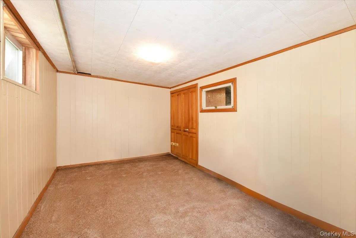 35 Montauk Drive, Islip, NY, 2 Bedrooms Bedrooms, 5 Rooms Rooms,1 BathroomBathrooms,Residential,For Rent,Montauk,0,1051700 35 Montauk Drive, Islip, NY, 2 Bedrooms Bedrooms, 5 Rooms Rooms,1 BathroomBathrooms,Residential,For Rent,Montauk,0,1051700