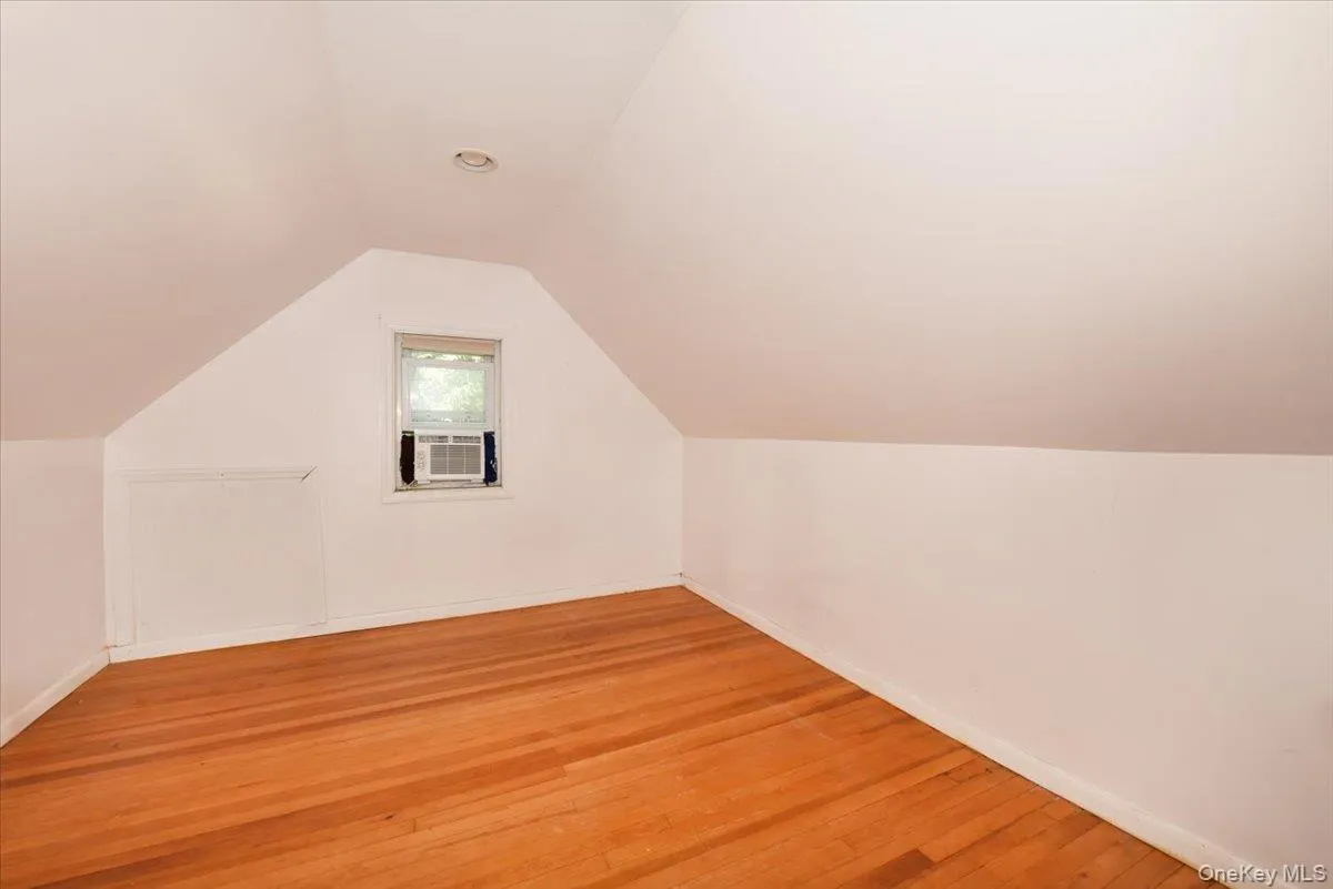 35 Montauk Drive, Islip, NY, 2 Bedrooms Bedrooms, 5 Rooms Rooms,1 BathroomBathrooms,Residential,For Rent,Montauk,0,1051700 35 Montauk Drive, Islip, NY, 2 Bedrooms Bedrooms, 5 Rooms Rooms,1 BathroomBathrooms,Residential,For Rent,Montauk,0,1051700