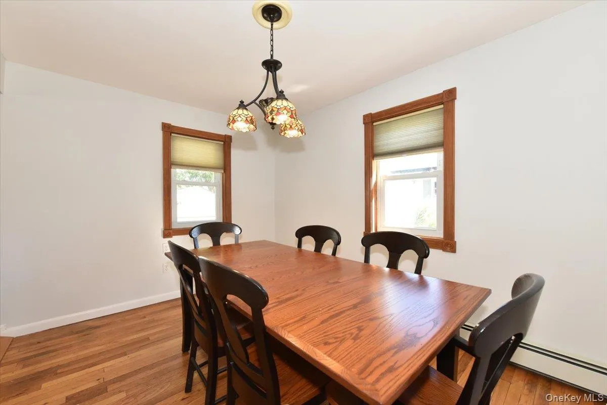 35 Montauk Drive, Islip, NY, 2 Bedrooms Bedrooms, 5 Rooms Rooms,1 BathroomBathrooms,Residential,For Rent,Montauk,0,1051700 35 Montauk Drive, Islip, NY, 2 Bedrooms Bedrooms, 5 Rooms Rooms,1 BathroomBathrooms,Residential,For Rent,Montauk,0,1051700