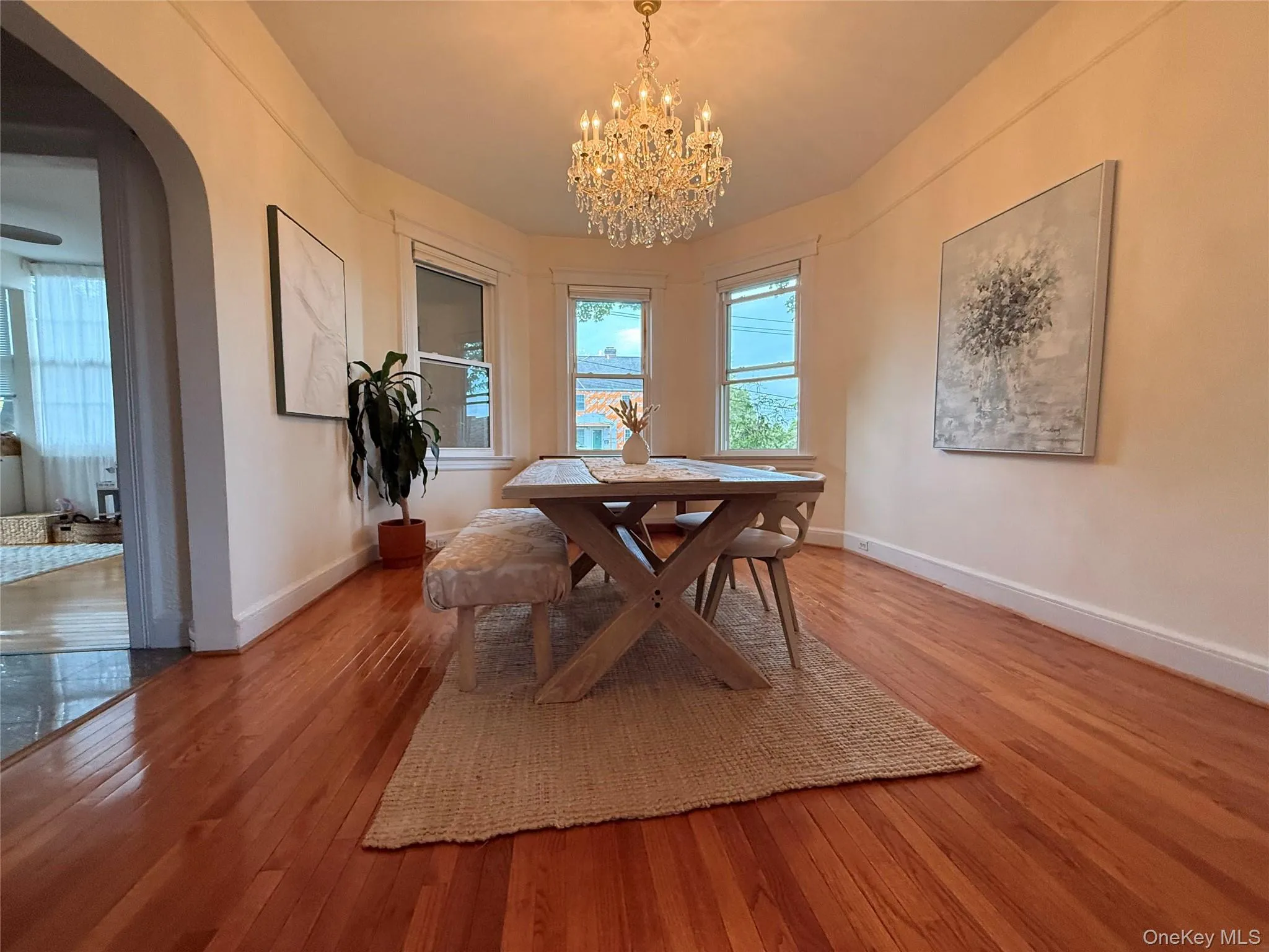 Dining room with 2 windows facing the street Dining room with 2 windows facing the street