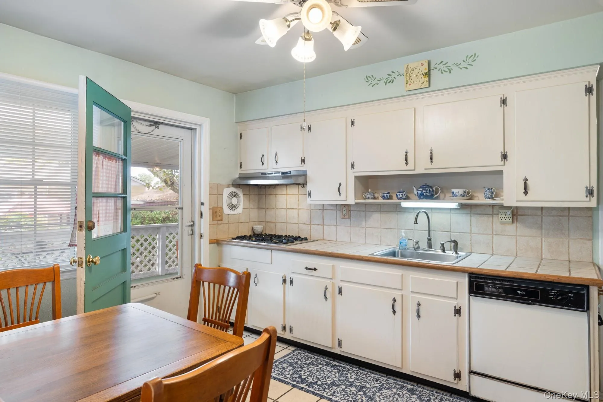 144 Nassau Avenue, West Babylon, NY, 4 Bedrooms Bedrooms, 9 Rooms Rooms,2 BathroomsBathrooms,Residential,For Rent,Nassau,0,1051714 144 Nassau Avenue, West Babylon, NY, 4 Bedrooms Bedrooms, 9 Rooms Rooms,2 BathroomsBathrooms,Residential,For Rent,Nassau,0,1051714