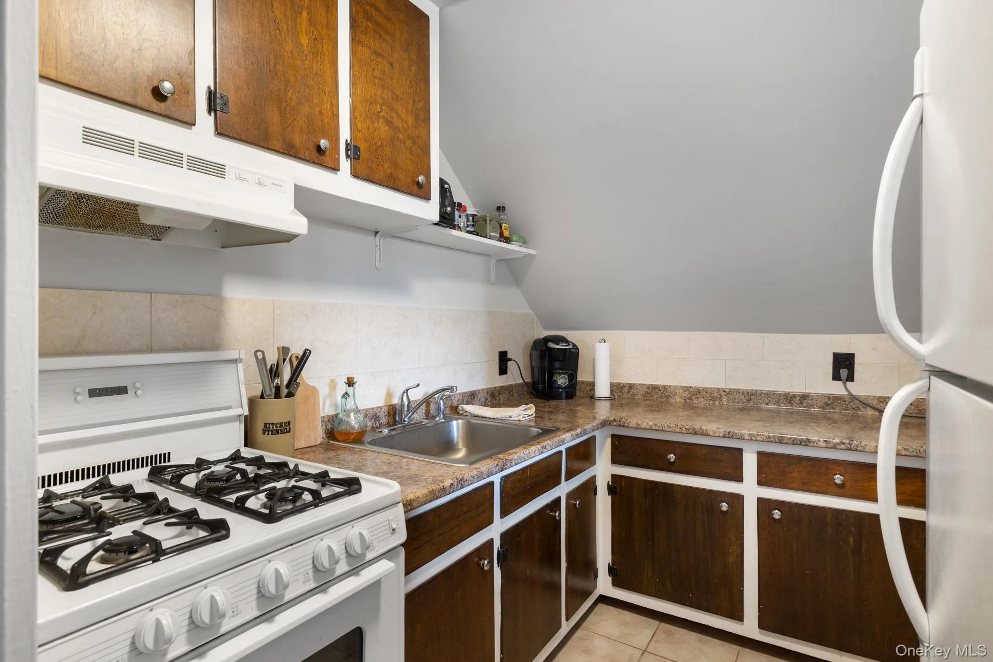 144 Nassau Avenue, West Babylon, NY, 4 Bedrooms Bedrooms, 9 Rooms Rooms,2 BathroomsBathrooms,Residential,For Rent,Nassau,0,1051714 144 Nassau Avenue, West Babylon, NY, 4 Bedrooms Bedrooms, 9 Rooms Rooms,2 BathroomsBathrooms,Residential,For Rent,Nassau,0,1051714