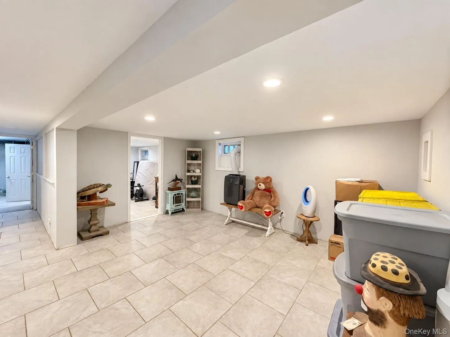 30 Marbeth Circle, Brookhaven, NY, 3 Bedrooms Bedrooms, 8 Rooms Rooms,1 BathroomBathrooms,Residential,For Rent,Marbeth,0,1051717 30 Marbeth Circle, Brookhaven, NY, 3 Bedrooms Bedrooms, 8 Rooms Rooms,1 BathroomBathrooms,Residential,For Rent,Marbeth,0,1051717