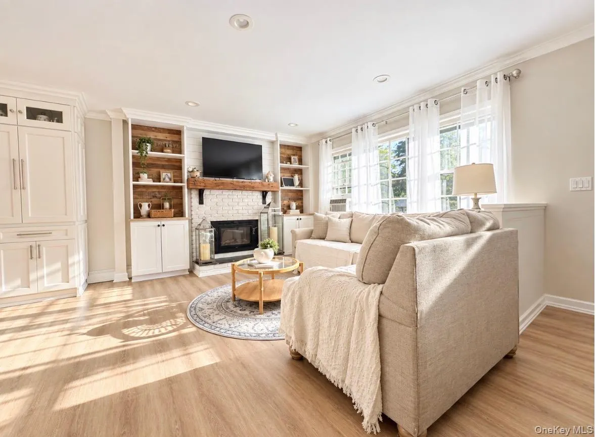 30 Marbeth Circle, Brookhaven, NY, 3 Bedrooms Bedrooms, 8 Rooms Rooms,1 BathroomBathrooms,Residential,For Rent,Marbeth,0,1051717 30 Marbeth Circle, Brookhaven, NY, 3 Bedrooms Bedrooms, 8 Rooms Rooms,1 BathroomBathrooms,Residential,For Rent,Marbeth,0,1051717