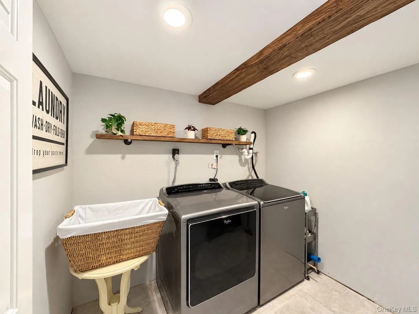 30 Marbeth Circle, Brookhaven, NY, 3 Bedrooms Bedrooms, 8 Rooms Rooms,1 BathroomBathrooms,Residential,For Rent,Marbeth,0,1051717 30 Marbeth Circle, Brookhaven, NY, 3 Bedrooms Bedrooms, 8 Rooms Rooms,1 BathroomBathrooms,Residential,For Rent,Marbeth,0,1051717