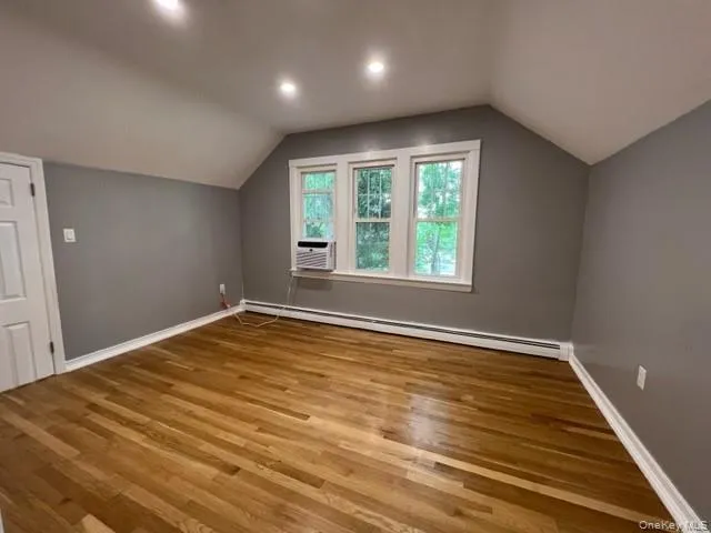 1158 Carlls Straight Path, Huntington, NY, 1 Bedroom Bedrooms, 4 Room Rooms,1 BathroomBathrooms,Residential Lease,For Rent,Carlls Straight,0,1051718 1158 Carlls Straight Path, Huntington, NY, 1 Bedroom Bedrooms, 4 Room Rooms,1 BathroomBathrooms,Residential Lease,For Rent,Carlls Straight,0,1051718