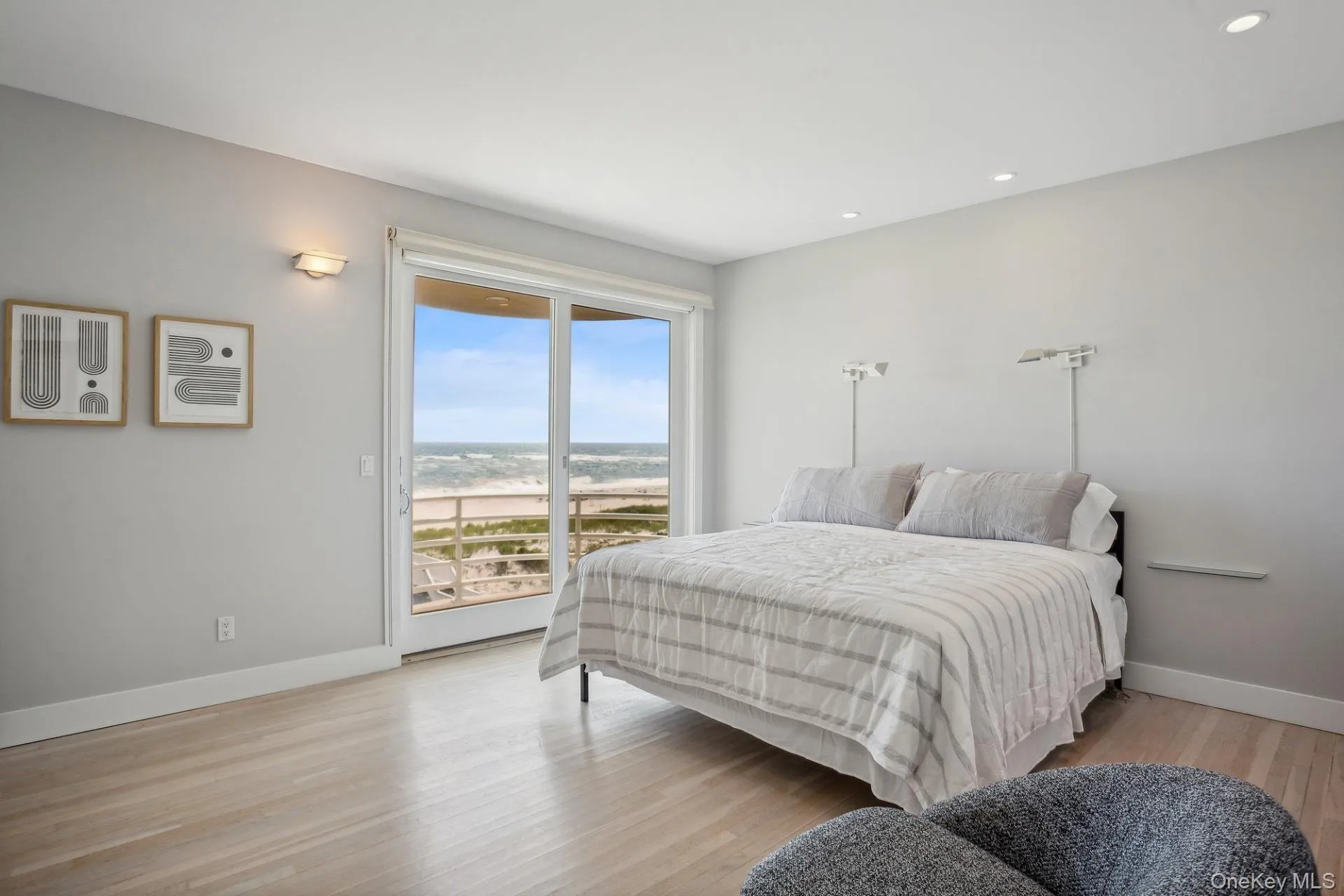 681 Dune Road, Southampton, NY, 6 Bedrooms Bedrooms, 12 Rooms Rooms,4 BathroomsBathrooms,Residential Lease,For Rent,Dune,0,1051720 681 Dune Road, Southampton, NY, 6 Bedrooms Bedrooms, 12 Rooms Rooms,4 BathroomsBathrooms,Residential Lease,For Rent,Dune,0,1051720