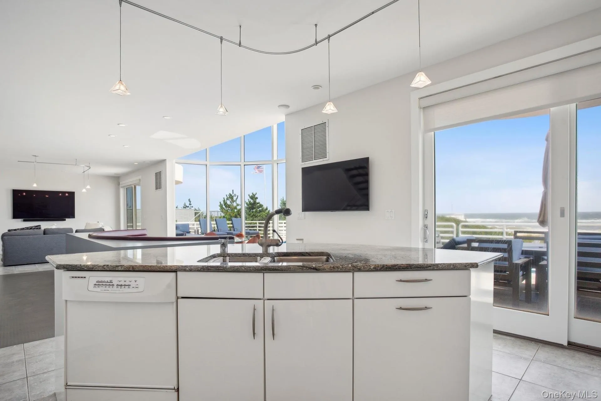 681 Dune Road, Southampton, NY, 6 Bedrooms Bedrooms, 12 Rooms Rooms,4 BathroomsBathrooms,Residential Lease,For Rent,Dune,0,1051720 681 Dune Road, Southampton, NY, 6 Bedrooms Bedrooms, 12 Rooms Rooms,4 BathroomsBathrooms,Residential Lease,For Rent,Dune,0,1051720