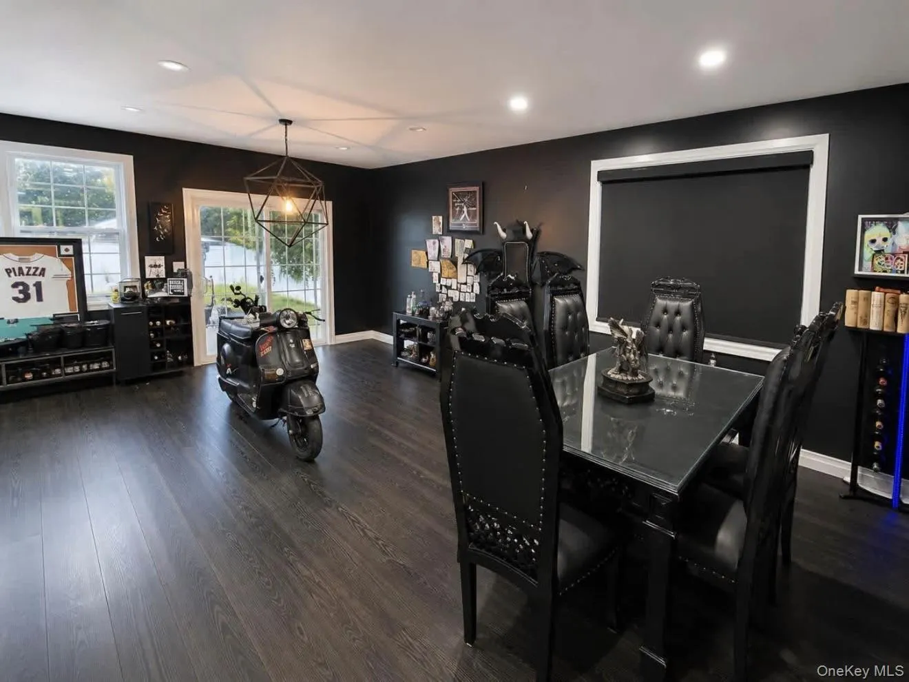 3 James Street, Oyster Bay, NY, 4 Bedrooms Bedrooms, 9 Rooms Rooms,2 BathroomsBathrooms,Residential,For Rent,James,0,1051723 3 James Street, Oyster Bay, NY, 4 Bedrooms Bedrooms, 9 Rooms Rooms,2 BathroomsBathrooms,Residential,For Rent,James,0,1051723