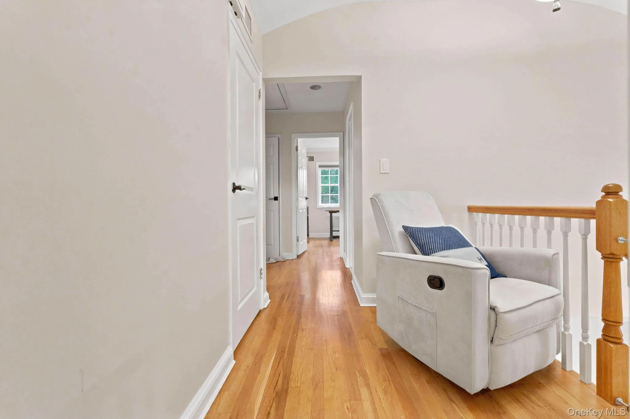 89 Brook Court, North Hempstead, NY, 4 Bedrooms Bedrooms, 7 Rooms Rooms,2 BathroomsBathrooms,Residential,For Rent,Brook,0,1051732 89 Brook Court, North Hempstead, NY, 4 Bedrooms Bedrooms, 7 Rooms Rooms,2 BathroomsBathrooms,Residential,For Rent,Brook,0,1051732