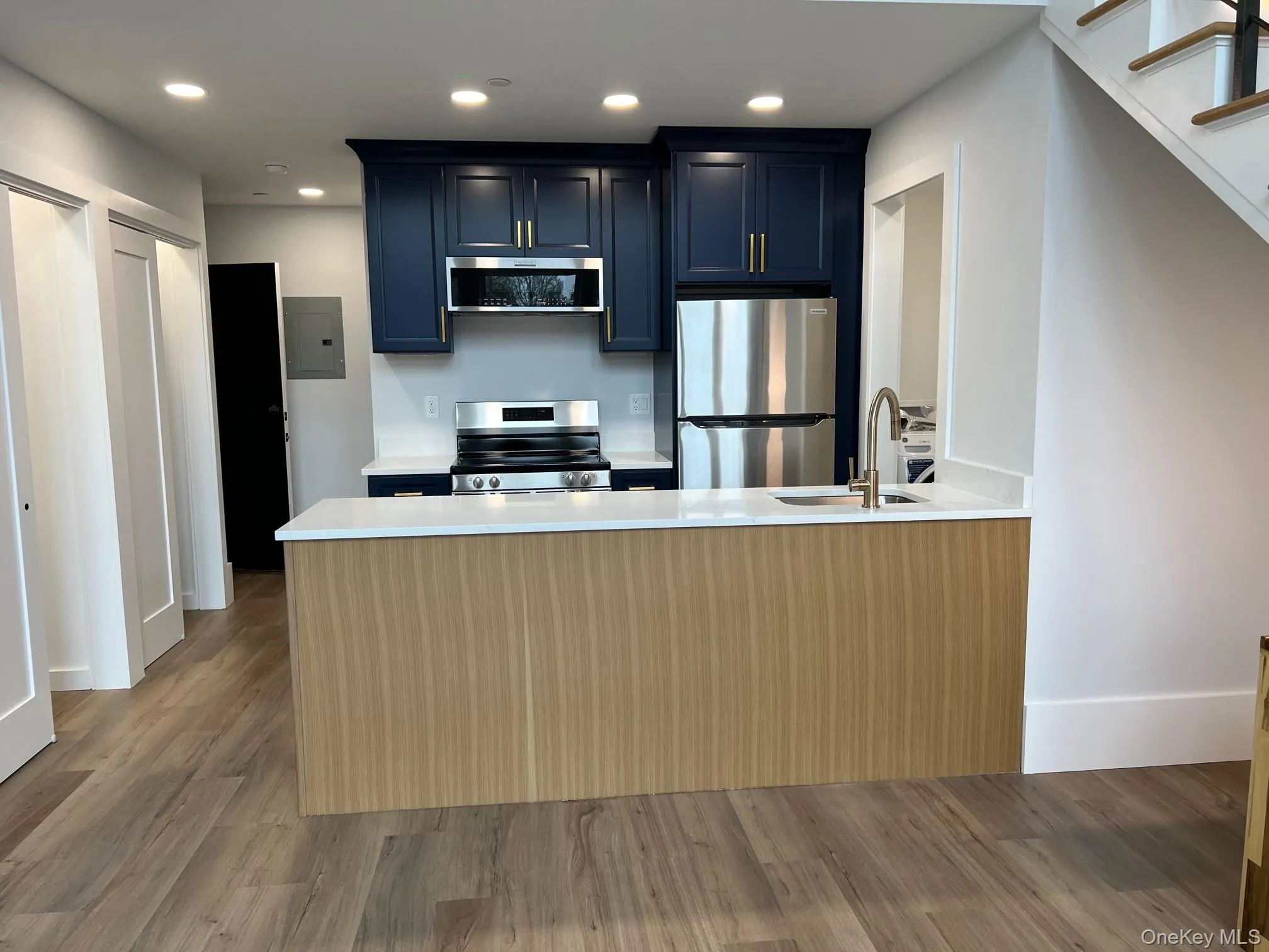 42 Main Street, Warwick (town), NY, 1 Bedroom Bedrooms, 3 Room Rooms,1 BathroomBathrooms,Residential Lease,For Rent,Main,0,1051733 42 Main Street, Warwick (town), NY, 1 Bedroom Bedrooms, 3 Room Rooms,1 BathroomBathrooms,Residential Lease,For Rent,Main,0,1051733