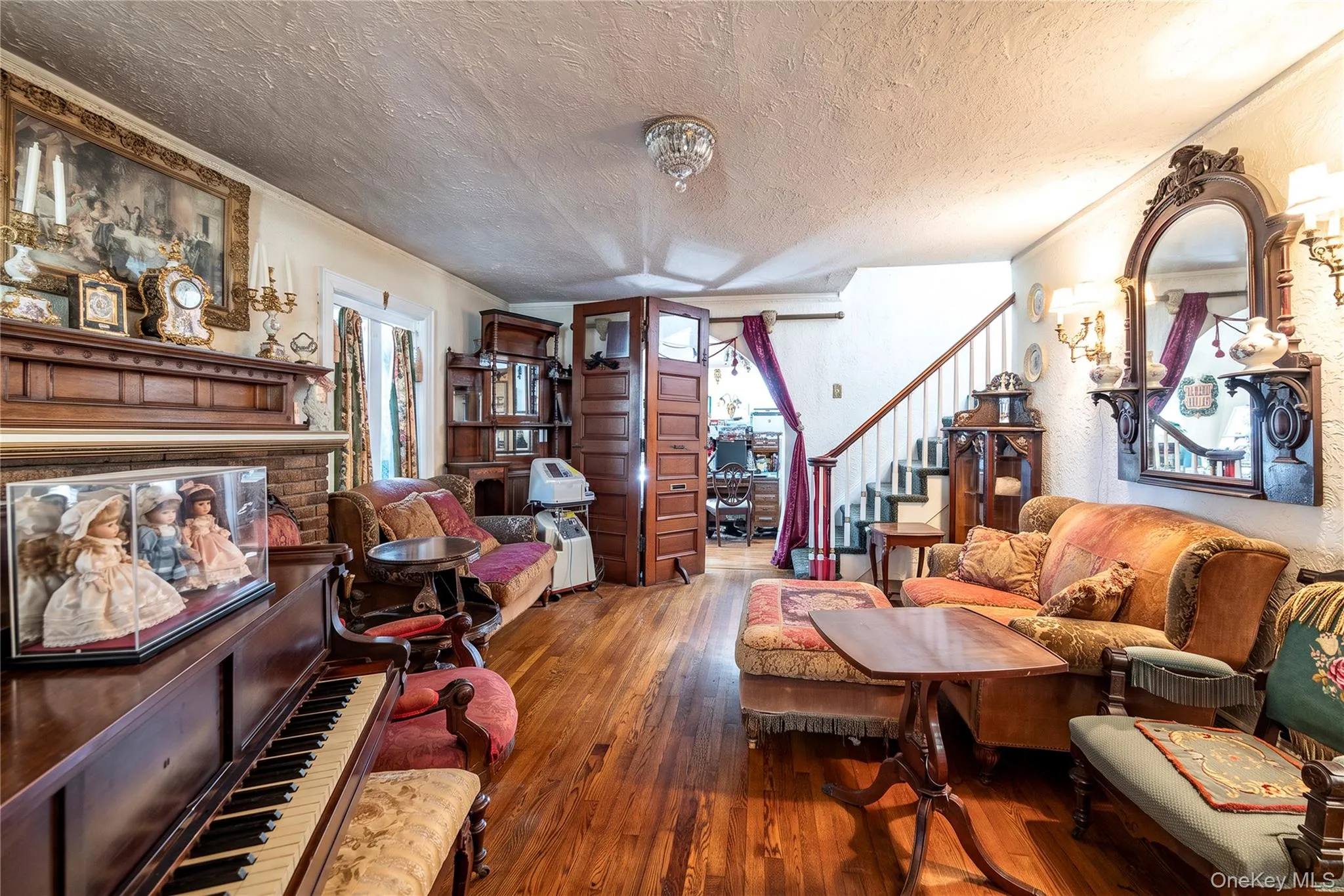 166 Southard Avenue, Hempstead, NY, 3 Bedrooms Bedrooms, 8 Rooms Rooms,2 BathroomsBathrooms,Residential,For Rent,Southard,0,1051736 166 Southard Avenue, Hempstead, NY, 3 Bedrooms Bedrooms, 8 Rooms Rooms,2 BathroomsBathrooms,Residential,For Rent,Southard,0,1051736
