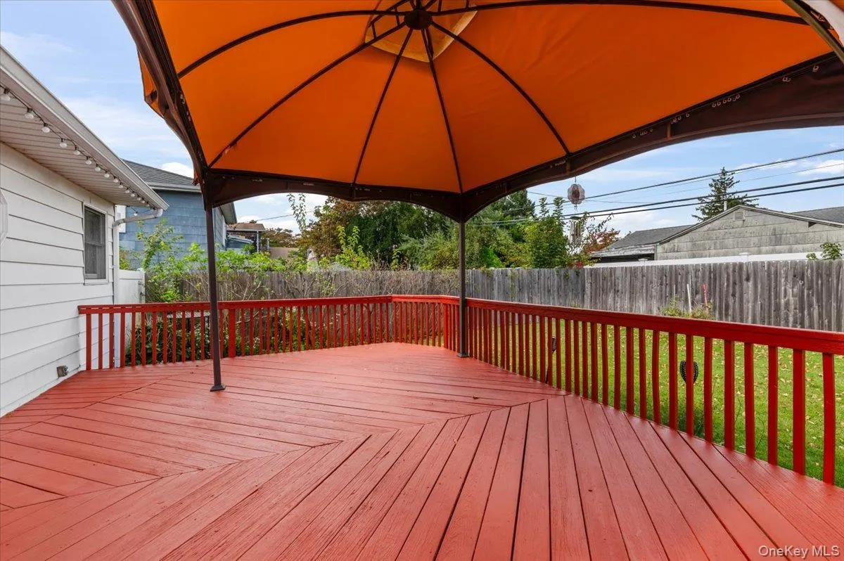 41 Cornell Lane, Oyster Bay, NY, 3 Bedrooms Bedrooms, 7 Rooms Rooms,1 BathroomBathrooms,Residential,For Rent,Cornell,0,1051750 41 Cornell Lane, Oyster Bay, NY, 3 Bedrooms Bedrooms, 7 Rooms Rooms,1 BathroomBathrooms,Residential,For Rent,Cornell,0,1051750