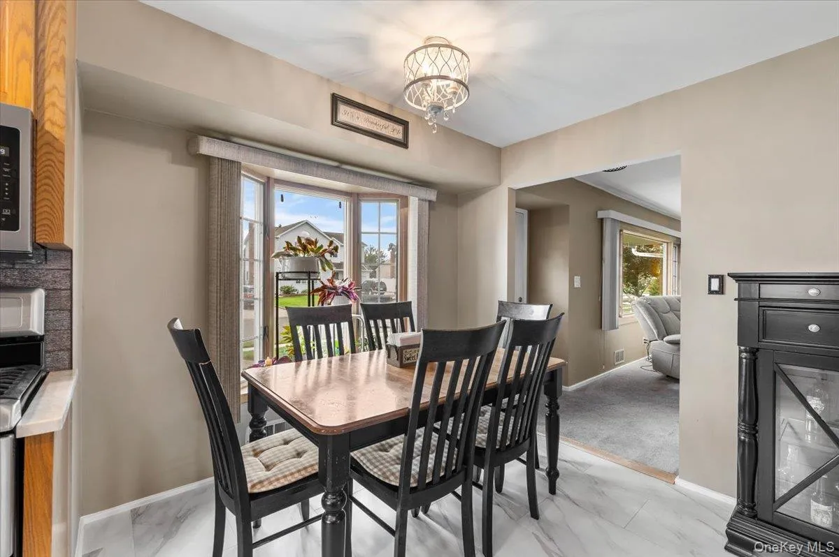 41 Cornell Lane, Oyster Bay, NY, 3 Bedrooms Bedrooms, 7 Rooms Rooms,1 BathroomBathrooms,Residential,For Rent,Cornell,0,1051750 41 Cornell Lane, Oyster Bay, NY, 3 Bedrooms Bedrooms, 7 Rooms Rooms,1 BathroomBathrooms,Residential,For Rent,Cornell,0,1051750
