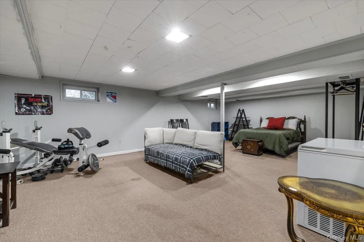 41 Cornell Lane, Oyster Bay, NY, 3 Bedrooms Bedrooms, 7 Rooms Rooms,1 BathroomBathrooms,Residential,For Rent,Cornell,0,1051750 41 Cornell Lane, Oyster Bay, NY, 3 Bedrooms Bedrooms, 7 Rooms Rooms,1 BathroomBathrooms,Residential,For Rent,Cornell,0,1051750