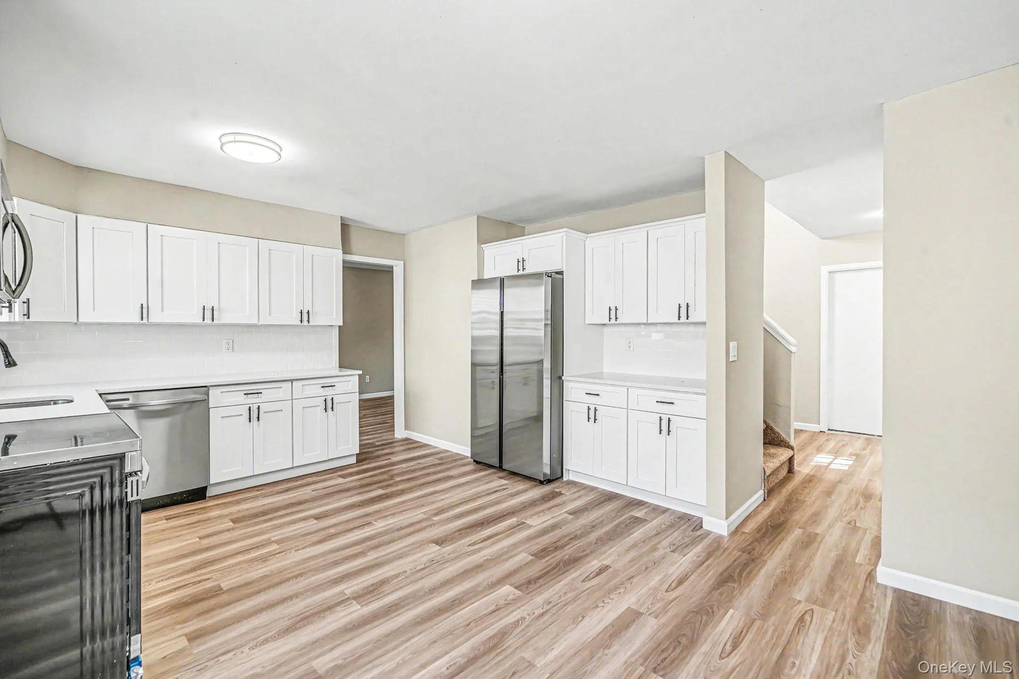 Fully Renovated Eat In Kitchen w/Breakfast Bar Fully Renovated Eat In Kitchen w/Breakfast Bar