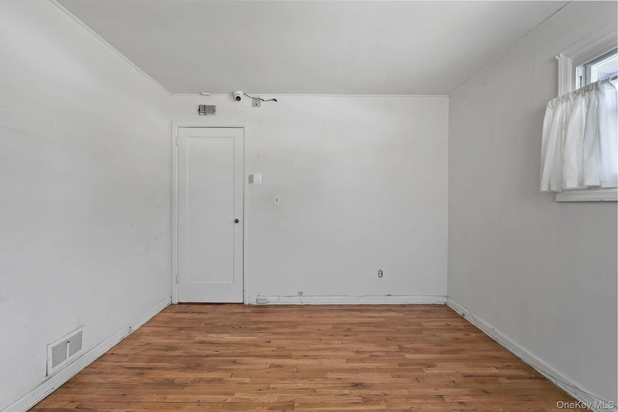 5 Prospect Street, Babylon, NY, 2 Bedrooms Bedrooms, 5 Rooms Rooms,2 BathroomsBathrooms,Residential,For Rent,Prospect,0,1051752 5 Prospect Street, Babylon, NY, 2 Bedrooms Bedrooms, 5 Rooms Rooms,2 BathroomsBathrooms,Residential,For Rent,Prospect,0,1051752