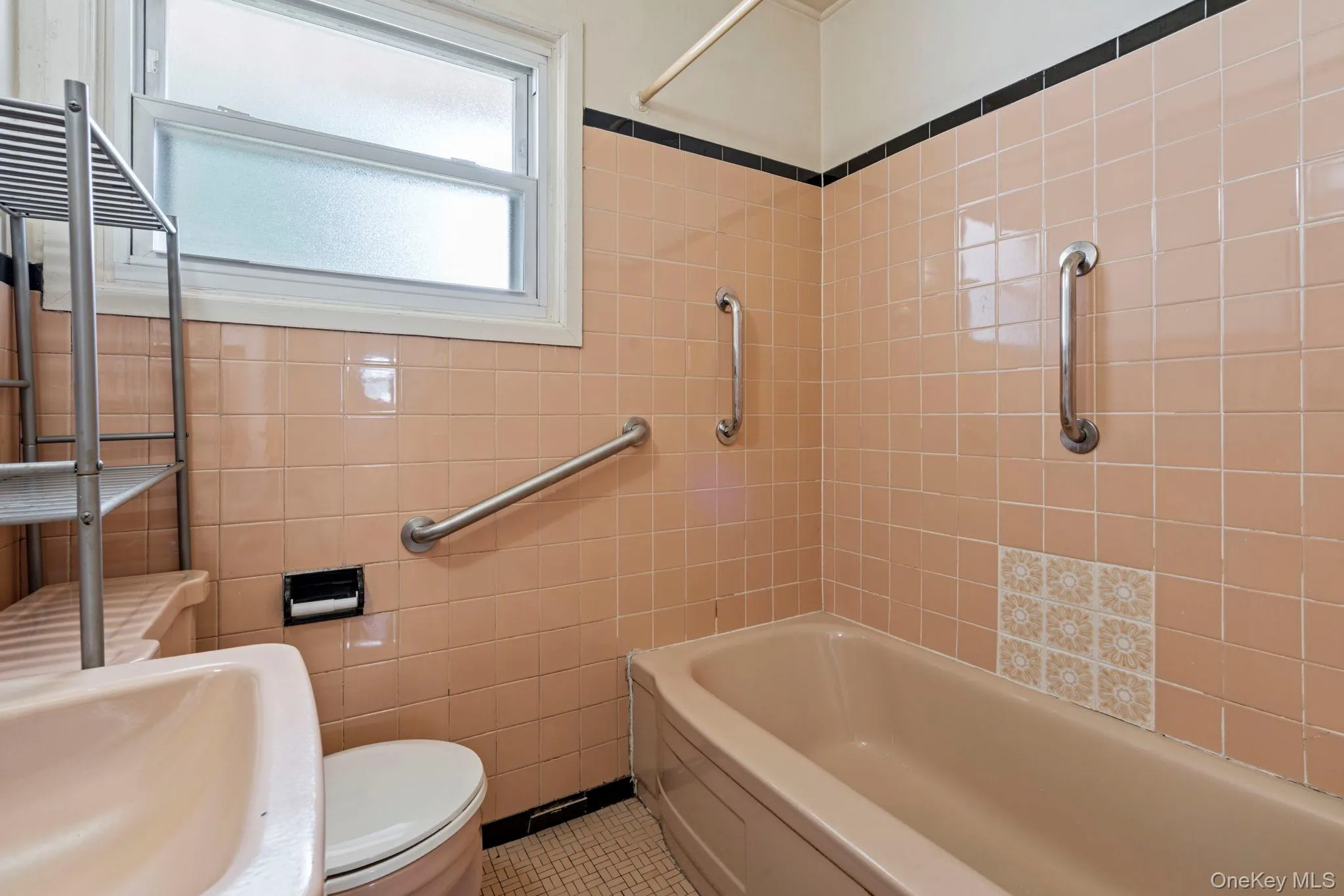 5 Prospect Street, Babylon, NY, 2 Bedrooms Bedrooms, 5 Rooms Rooms,2 BathroomsBathrooms,Residential,For Rent,Prospect,0,1051752 5 Prospect Street, Babylon, NY, 2 Bedrooms Bedrooms, 5 Rooms Rooms,2 BathroomsBathrooms,Residential,For Rent,Prospect,0,1051752