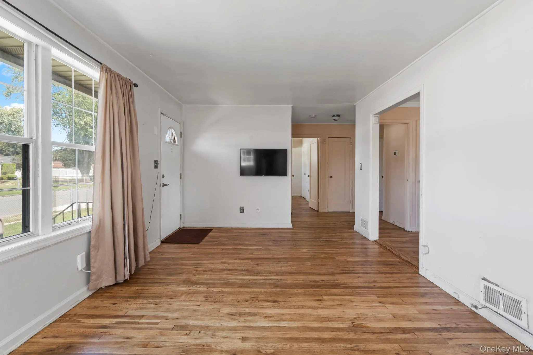 5 Prospect Street, Babylon, NY, 2 Bedrooms Bedrooms, 5 Rooms Rooms,2 BathroomsBathrooms,Residential,For Rent,Prospect,0,1051752 5 Prospect Street, Babylon, NY, 2 Bedrooms Bedrooms, 5 Rooms Rooms,2 BathroomsBathrooms,Residential,For Rent,Prospect,0,1051752