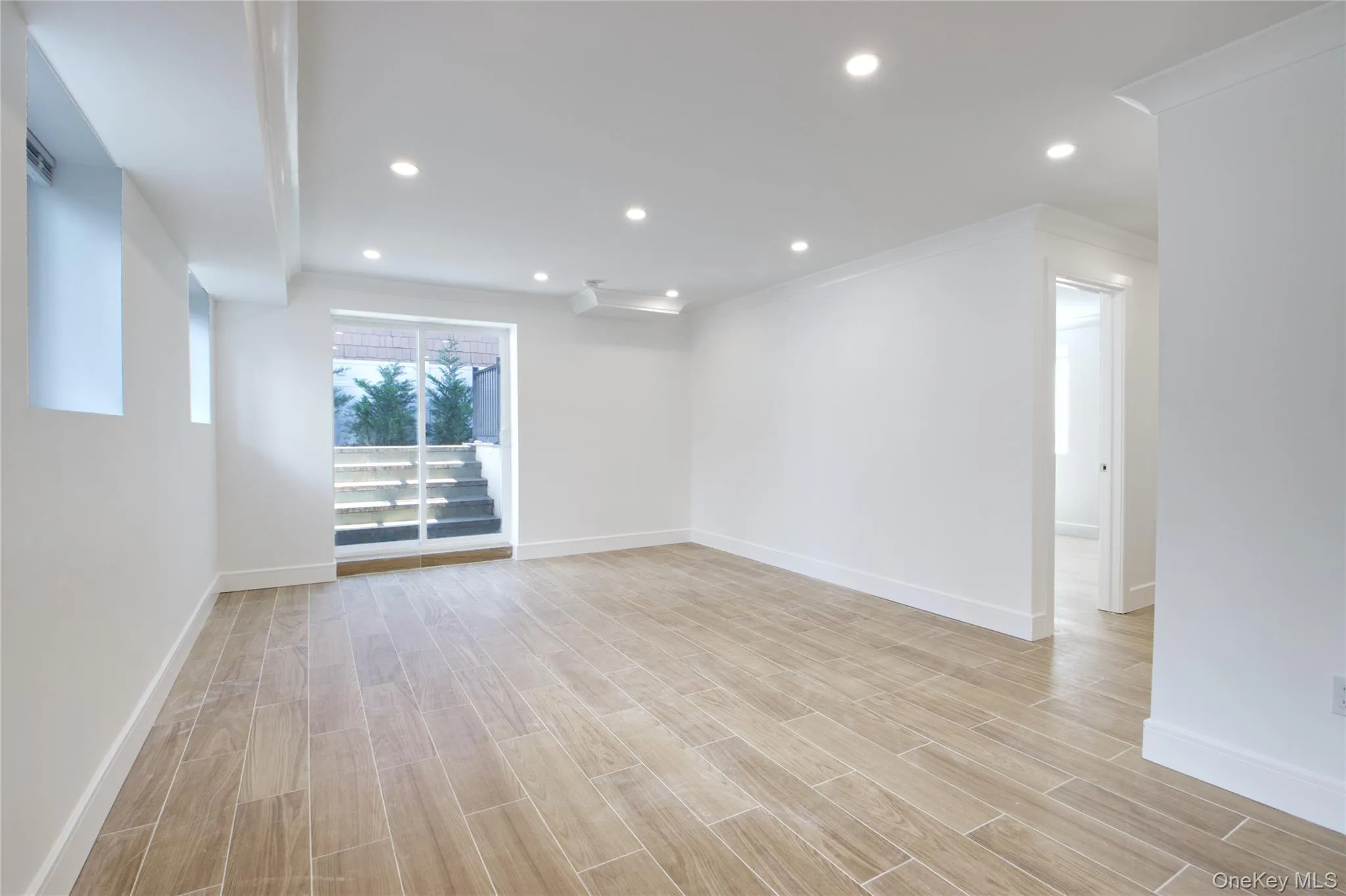 48 Linwood, North Hempstead, NY, 2 Bedrooms Bedrooms, 7 Rooms Rooms,3 BathroomsBathrooms,Residential Lease,For Rent,Linwood,0,1051759 48 Linwood, North Hempstead, NY, 2 Bedrooms Bedrooms, 7 Rooms Rooms,3 BathroomsBathrooms,Residential Lease,For Rent,Linwood,0,1051759