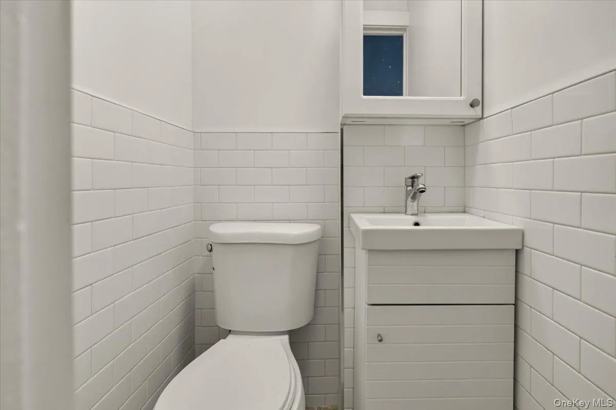 458 Drew, New York, NY, 3 Bedroom Bedrooms, 8 Room Rooms,1 BathroomBathrooms,Residential Lease,For Rent,Drew,0,1051760 458 Drew, New York, NY, 3 Bedroom Bedrooms, 8 Room Rooms,1 BathroomBathrooms,Residential Lease,For Rent,Drew,0,1051760