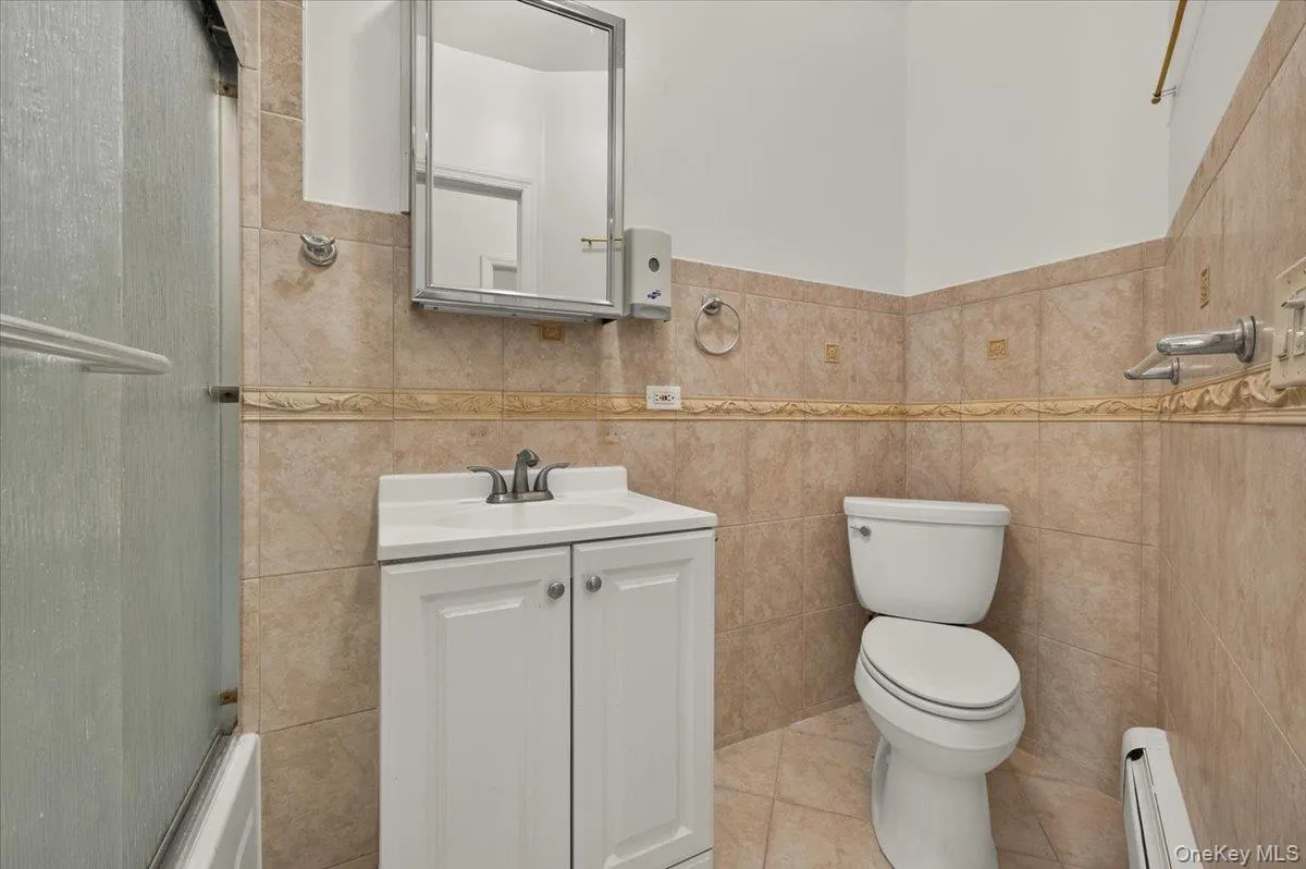 458 Drew, New York, NY, 3 Bedroom Bedrooms, 8 Room Rooms,1 BathroomBathrooms,Residential Lease,For Rent,Drew,0,1051760 458 Drew, New York, NY, 3 Bedroom Bedrooms, 8 Room Rooms,1 BathroomBathrooms,Residential Lease,For Rent,Drew,0,1051760