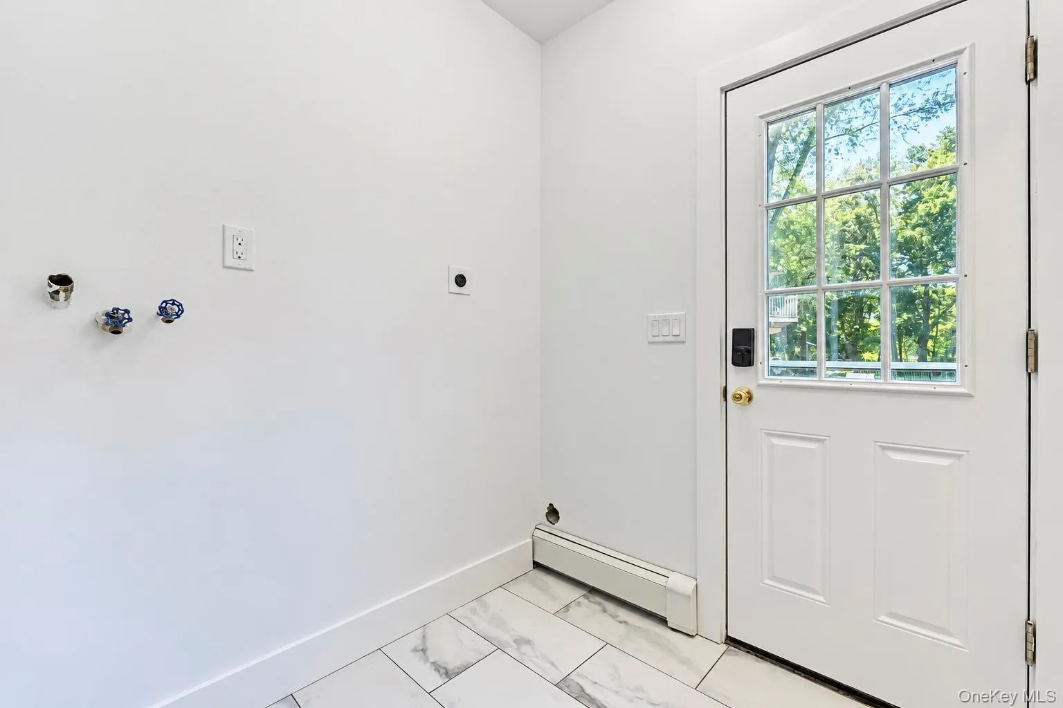 284 Marlin Street, Huntington, NY, 4 Bedrooms Bedrooms, 9 Rooms Rooms,2 BathroomsBathrooms,Residential,For Rent,Marlin Street,0,1051763 284 Marlin Street, Huntington, NY, 4 Bedrooms Bedrooms, 9 Rooms Rooms,2 BathroomsBathrooms,Residential,For Rent,Marlin Street,0,1051763