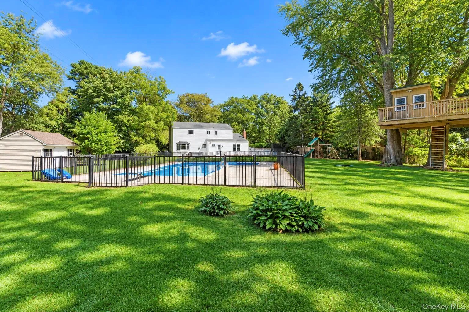 284 Marlin Street, Huntington, NY, 4 Bedrooms Bedrooms, 9 Rooms Rooms,2 BathroomsBathrooms,Residential,For Rent,Marlin Street,0,1051763 284 Marlin Street, Huntington, NY, 4 Bedrooms Bedrooms, 9 Rooms Rooms,2 BathroomsBathrooms,Residential,For Rent,Marlin Street,0,1051763