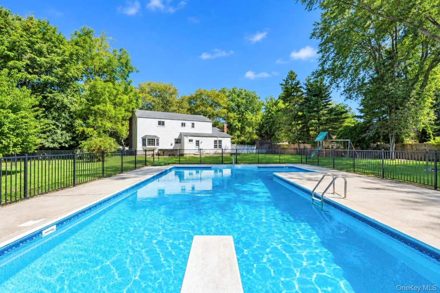 284 Marlin Street, Huntington, NY, 4 Bedrooms Bedrooms, 9 Rooms Rooms,2 BathroomsBathrooms,Residential,For Rent,Marlin Street,0,1051763 284 Marlin Street, Huntington, NY, 4 Bedrooms Bedrooms, 9 Rooms Rooms,2 BathroomsBathrooms,Residential,For Rent,Marlin Street,0,1051763