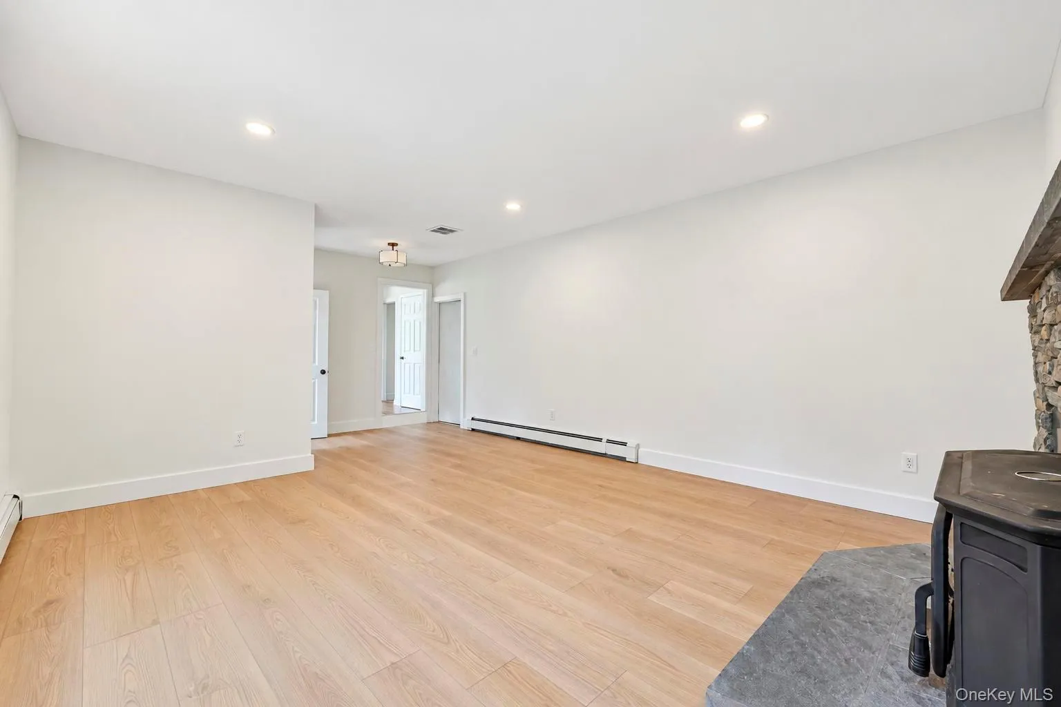 284 Marlin Street, Huntington, NY, 4 Bedrooms Bedrooms, 9 Rooms Rooms,2 BathroomsBathrooms,Residential,For Rent,Marlin Street,0,1051763 284 Marlin Street, Huntington, NY, 4 Bedrooms Bedrooms, 9 Rooms Rooms,2 BathroomsBathrooms,Residential,For Rent,Marlin Street,0,1051763